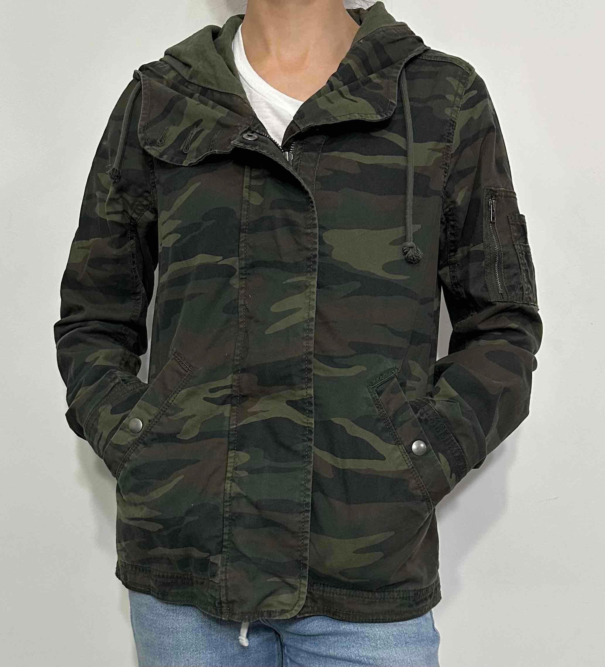 Chaqueta American Eagle, foto 3 de 8