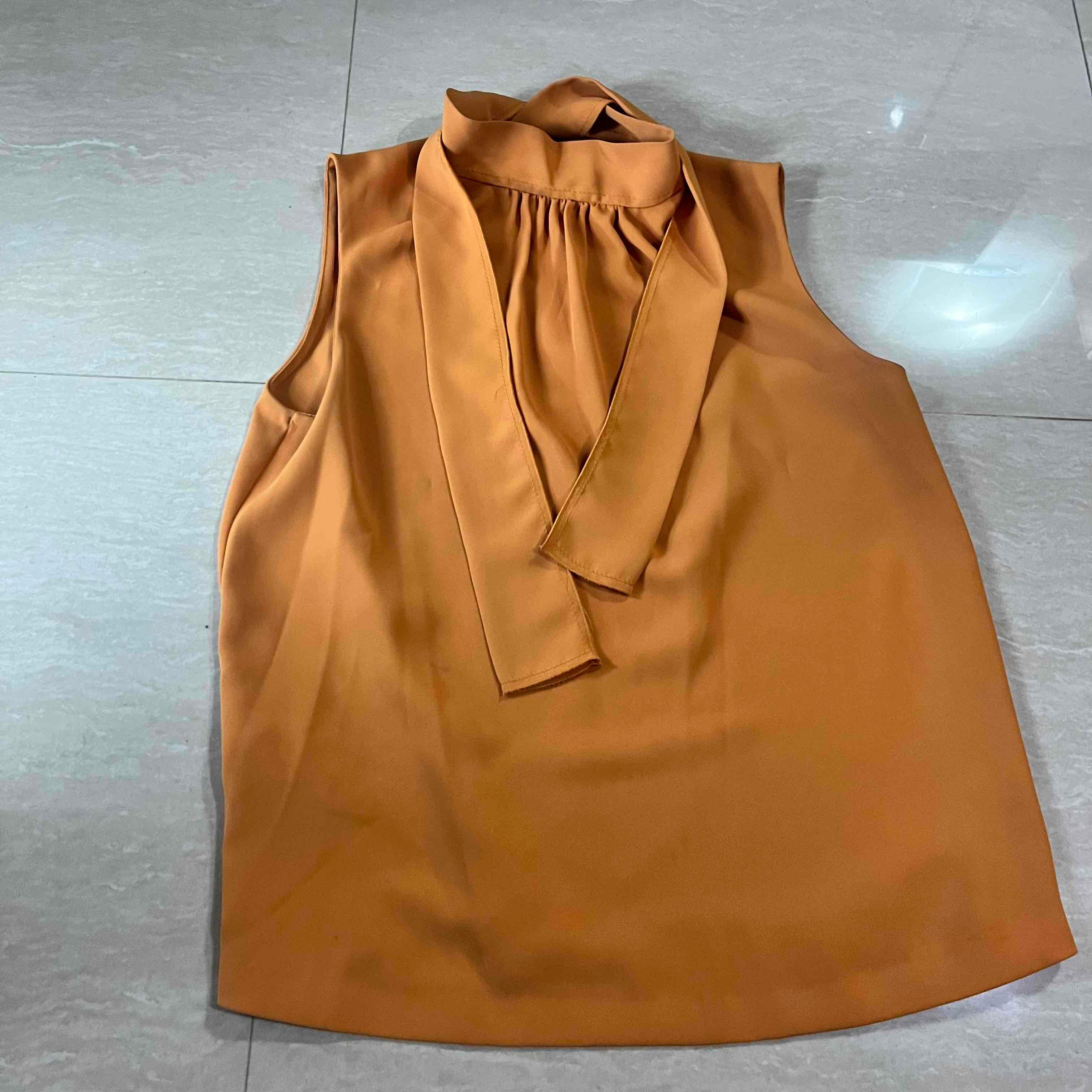 Blusa MNG, foto 6 de 6