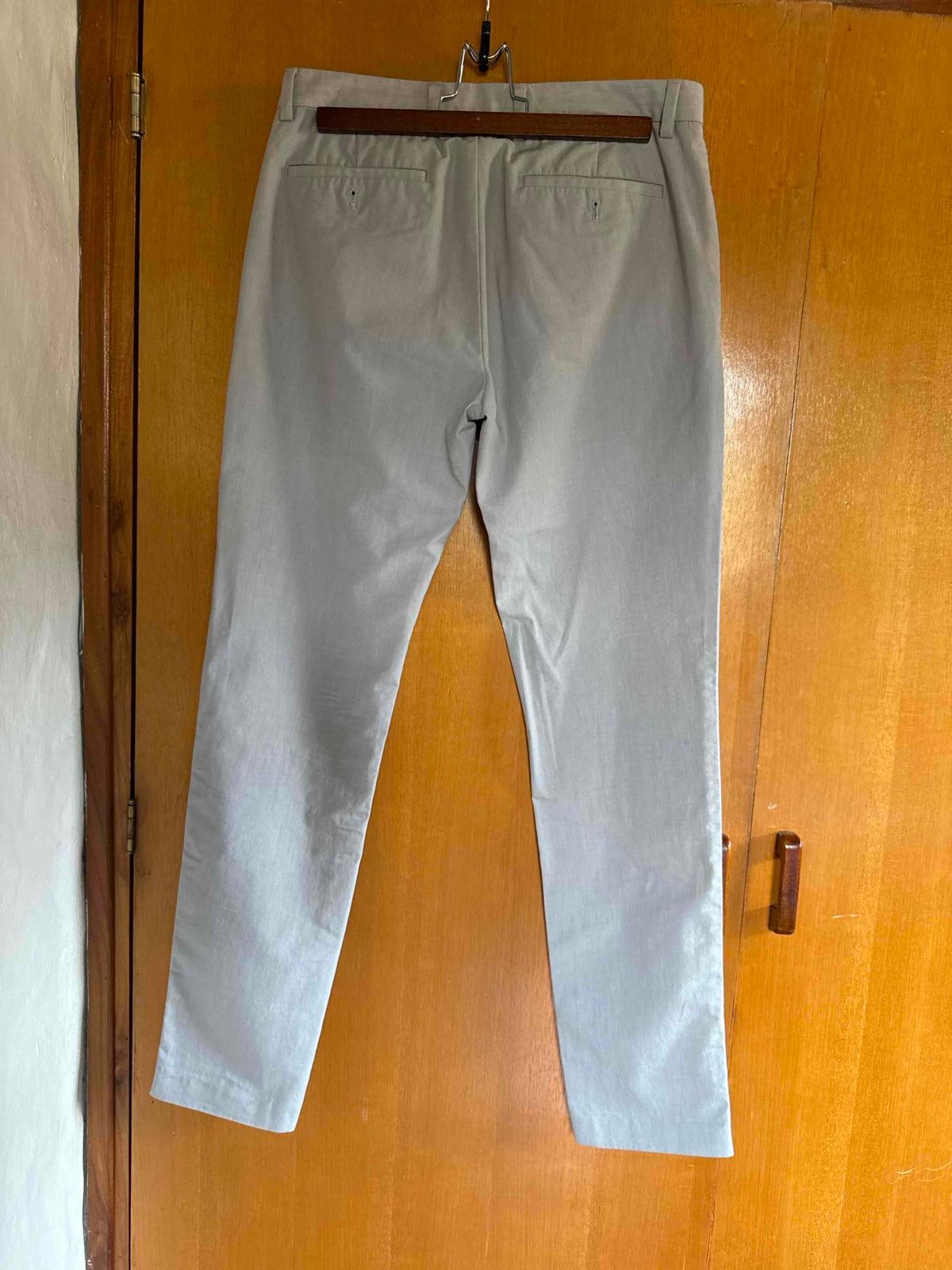 Pantalón gris Banana Republic talla 32x34, foto 3 de 4