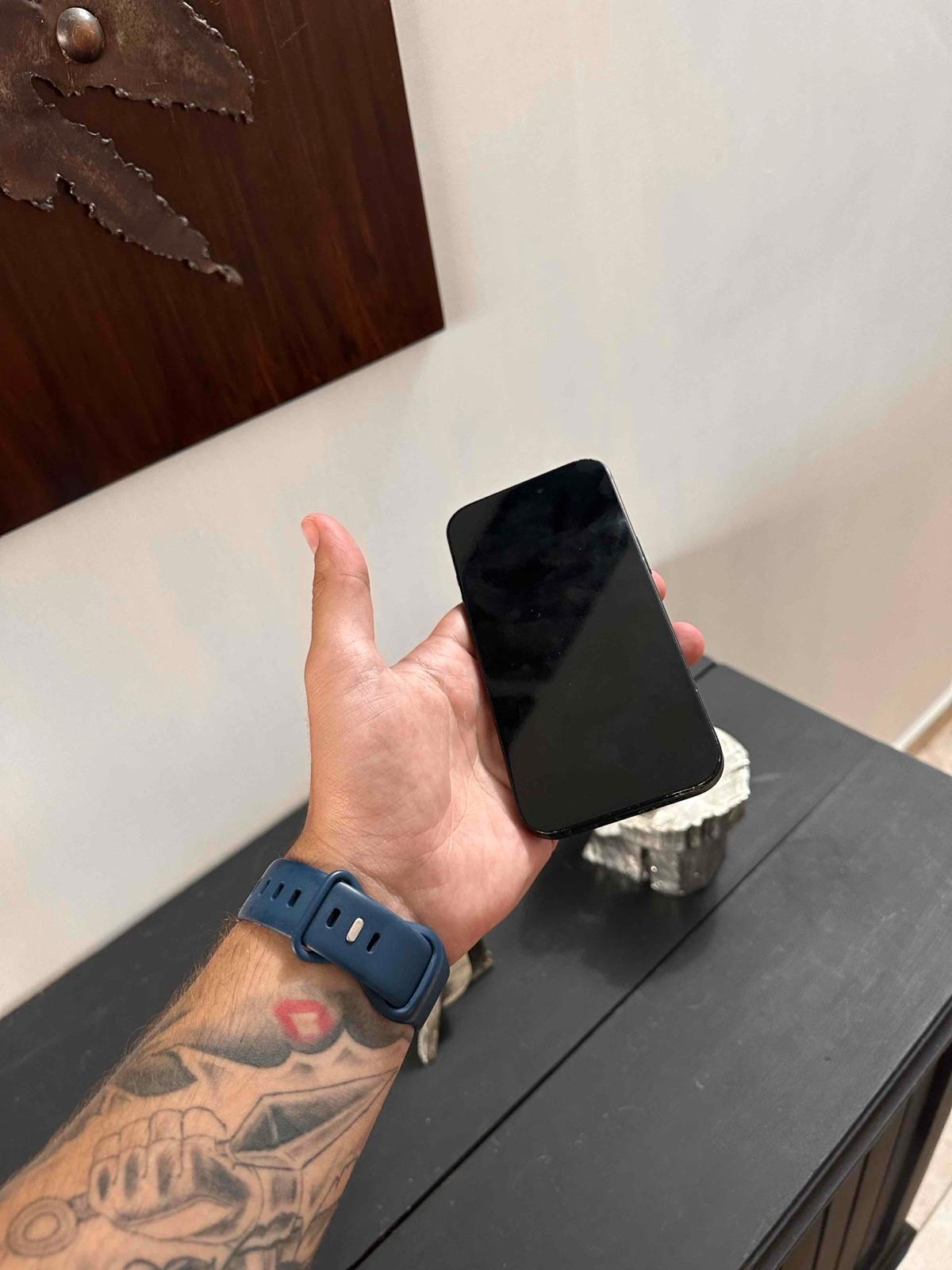 iPhone 15 de 128gb, foto 5 de 7