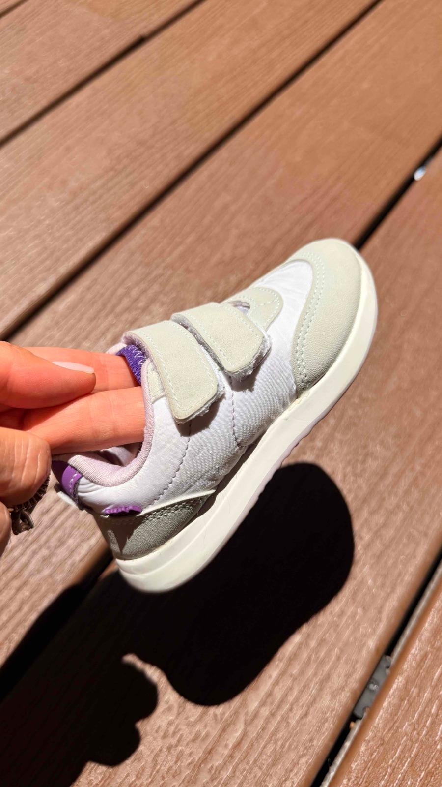 Zapatos Klim para bebé blancos y morado talla 23, foto 4 de 6