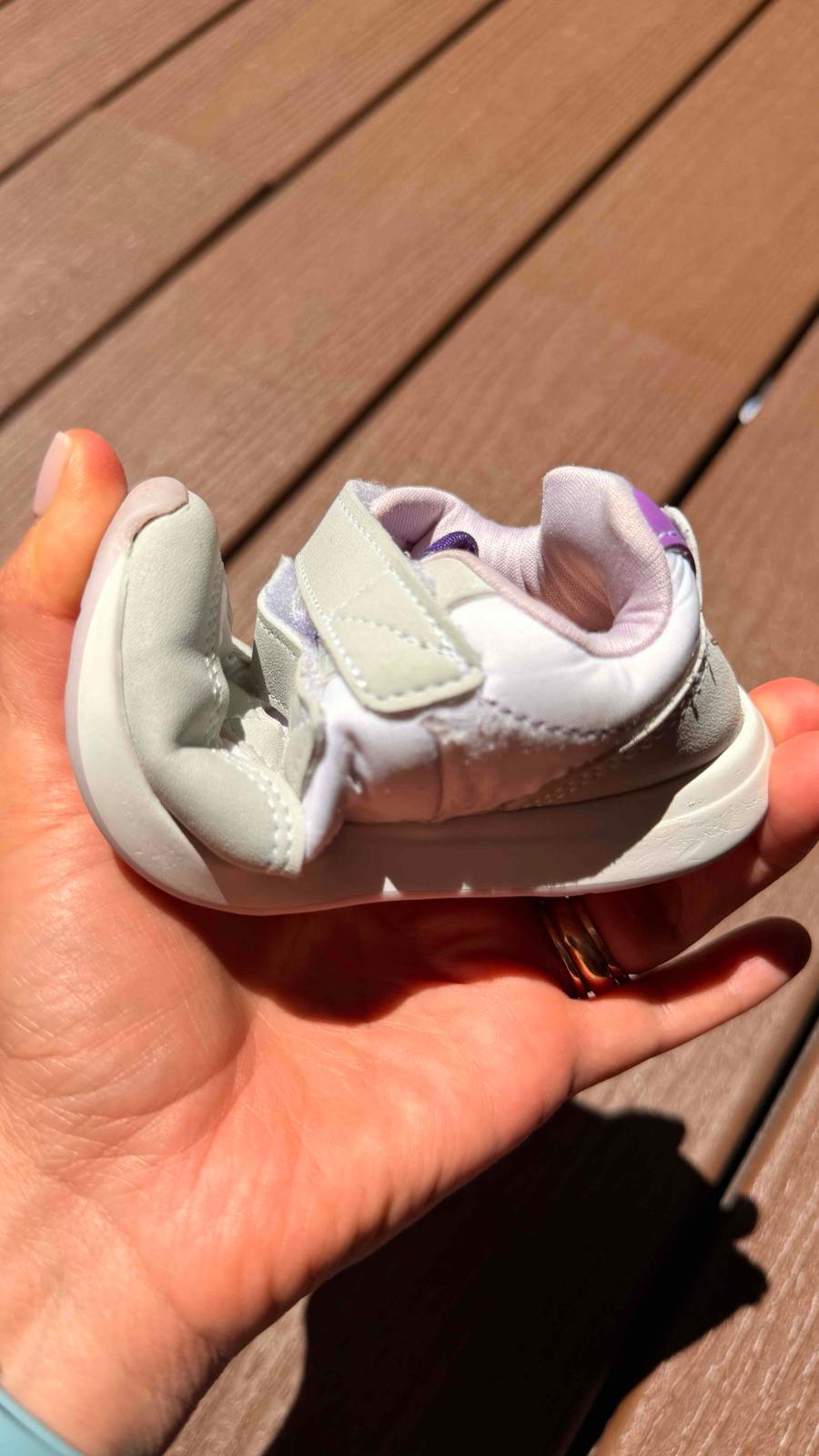 Zapatos Klim para bebé blancos y morado talla 23, foto 5 de 6