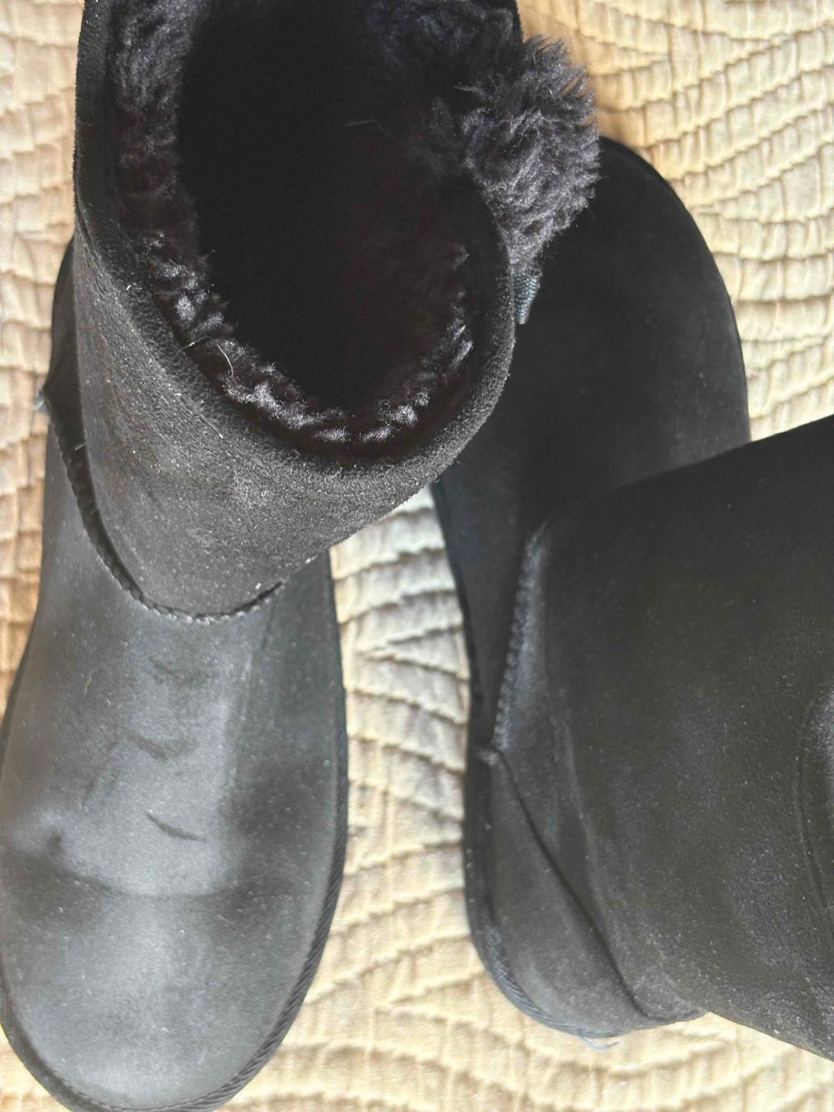 Botas negras de terciopelo con forro interno, foto 3 de 4