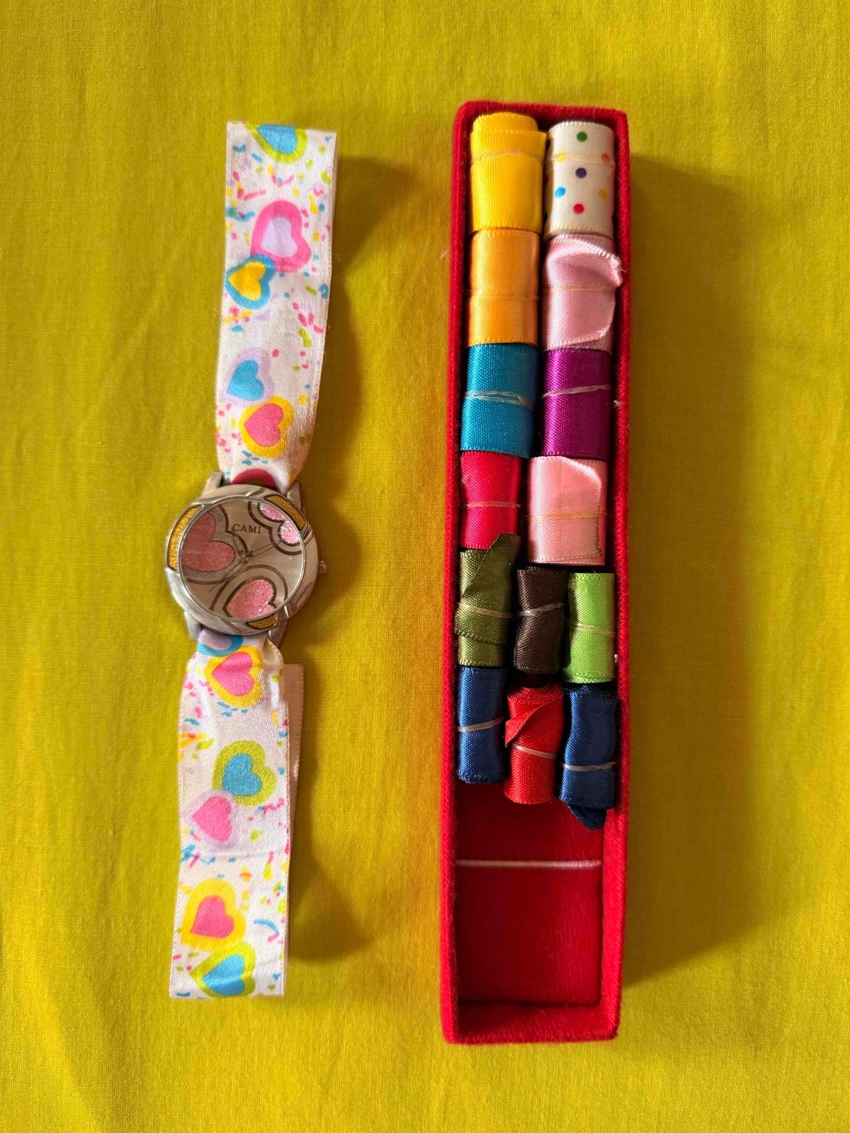 Reloj de pulsera Cami con correas de tela intercambiables, foto 2 de 4