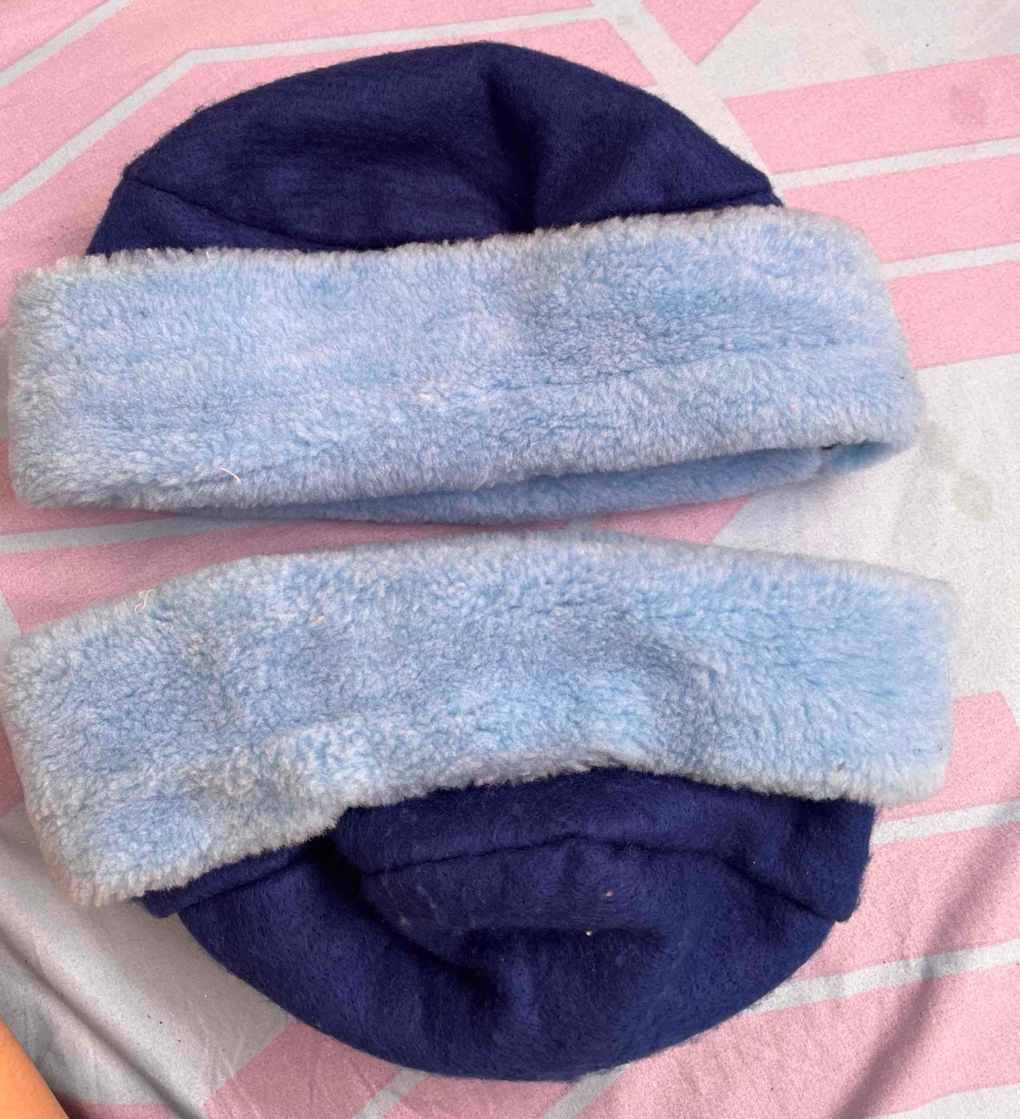 Gorro azul oscuro y celeste con borrego, foto 4 de 4