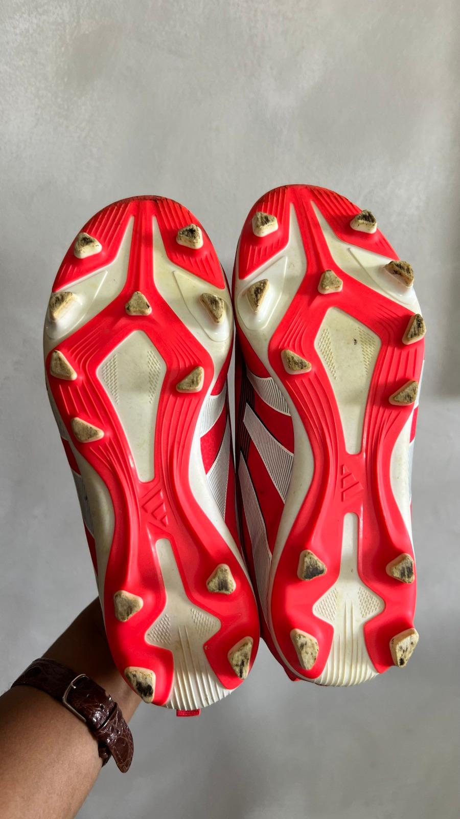 Zapatos de fútbol Adidas Predator rojos, foto 3 de 3