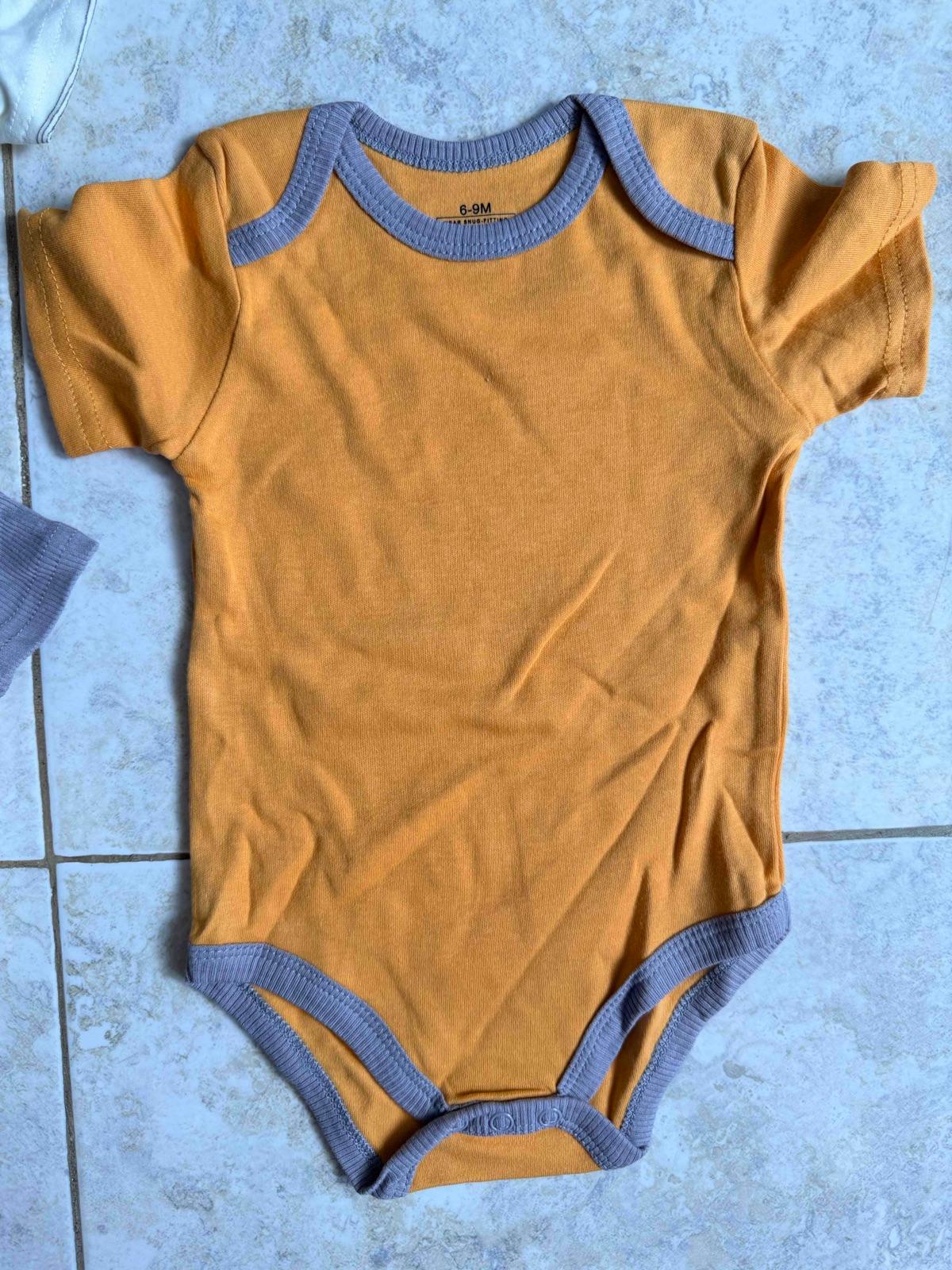 Set de 4 mamelucos bodies de bebé, foto 5 de 6