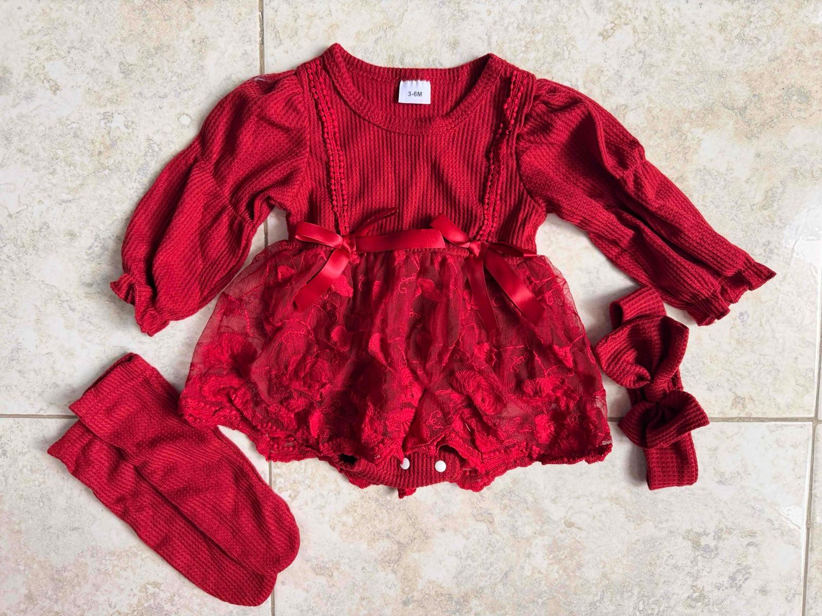 Conjunto burdeos de manga larga con falda y accesorios para bebé, foto 2 de 5