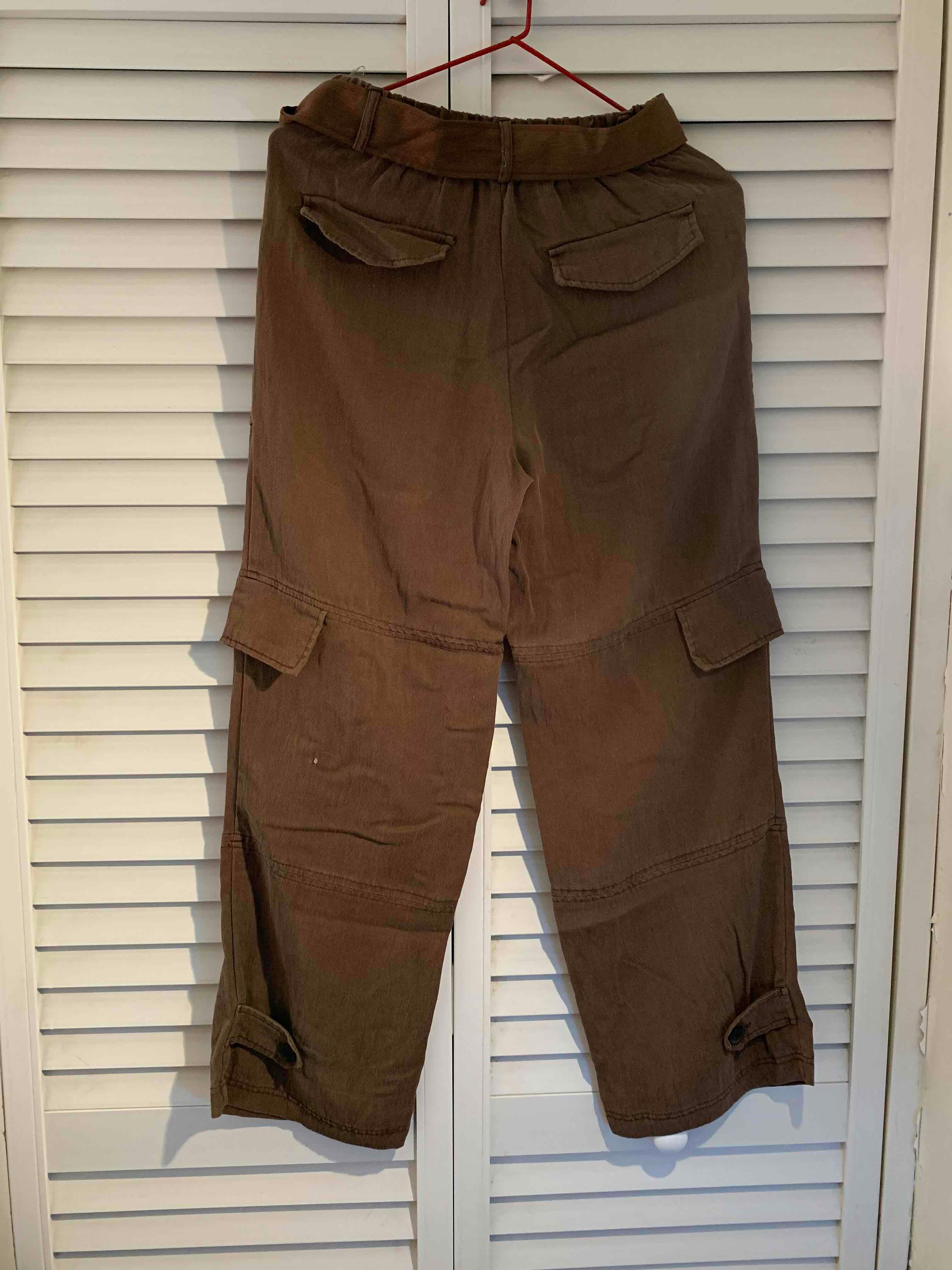 Pantalón Marrón, foto 2 de 2