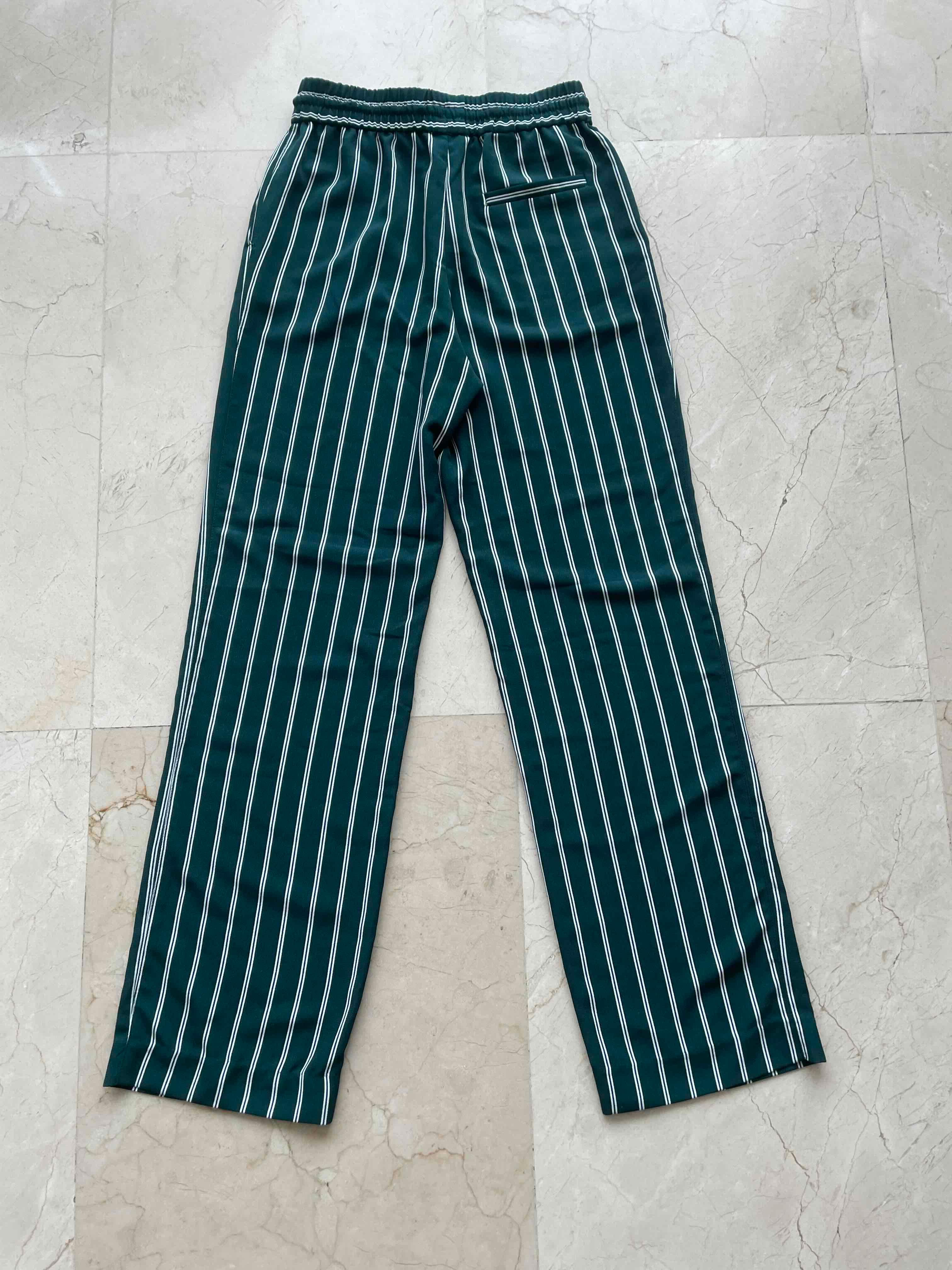 Pantalones de rayas, foto 2 de 3