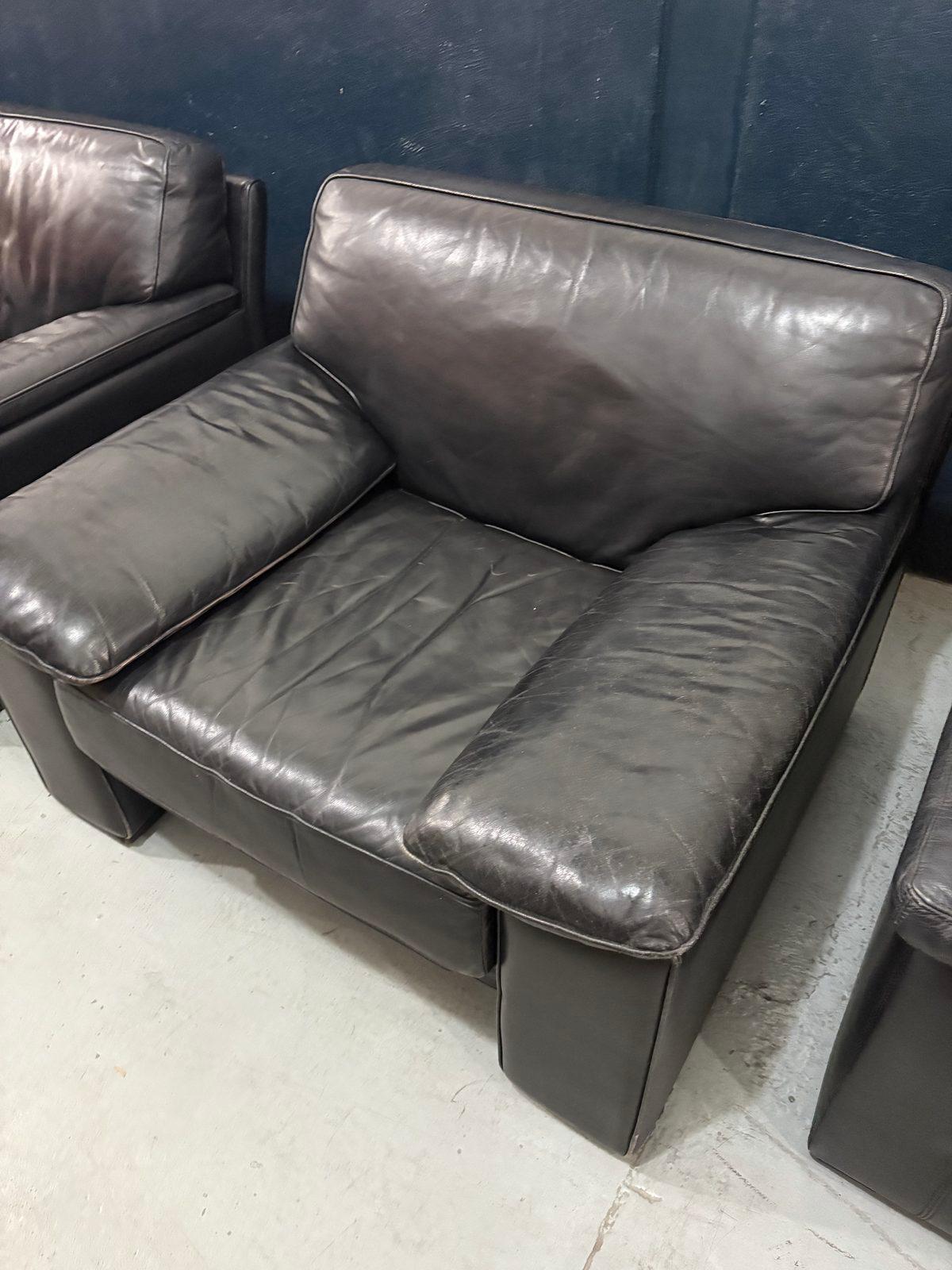 Sillón individual de cuero negro, foto 6 de 7