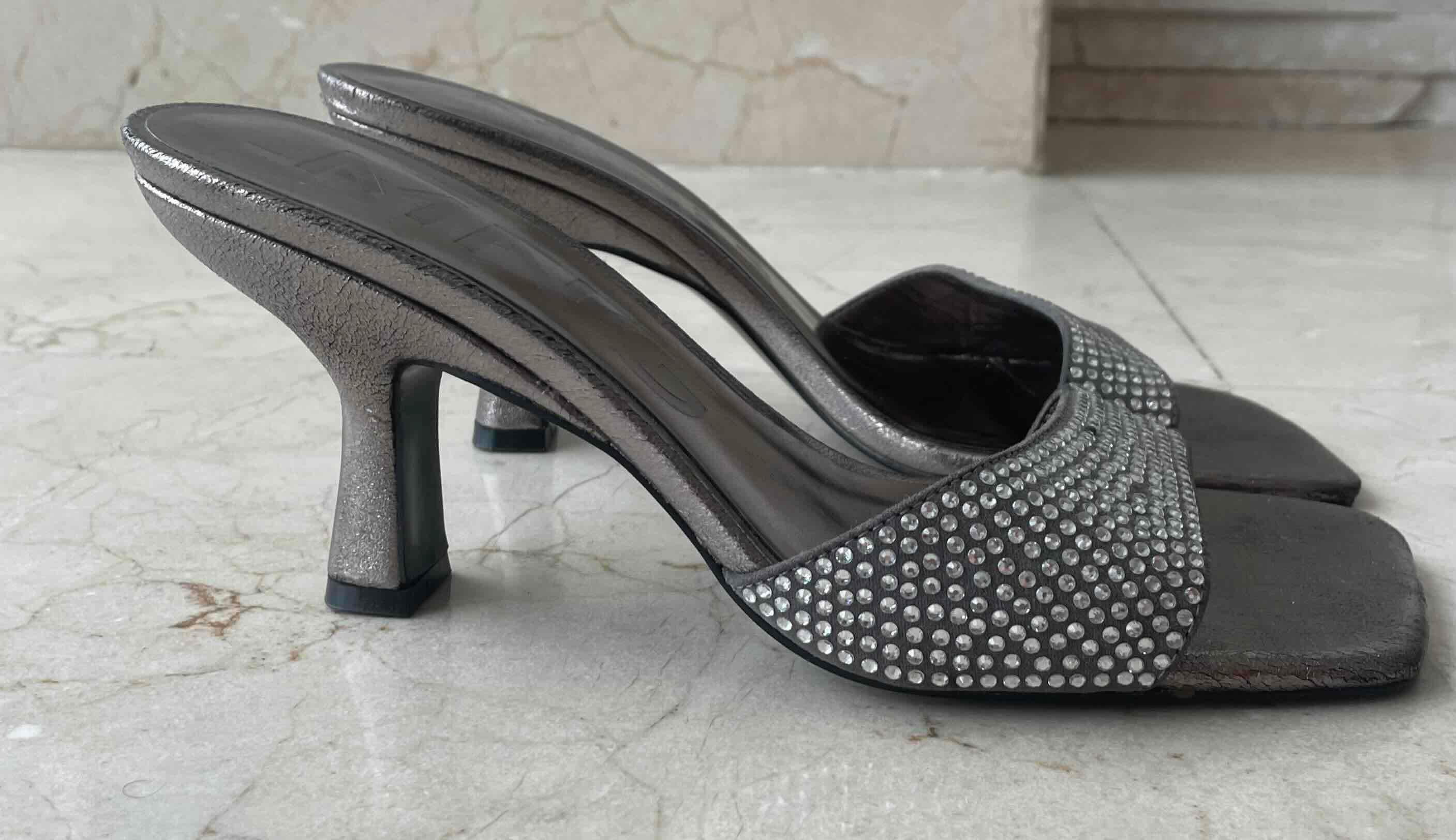 Tacones bajos mango, foto 3 de 5