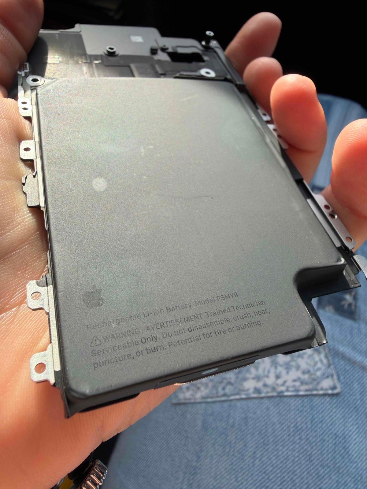 Bateria iPhone 17 pro Max, foto 2 de 5