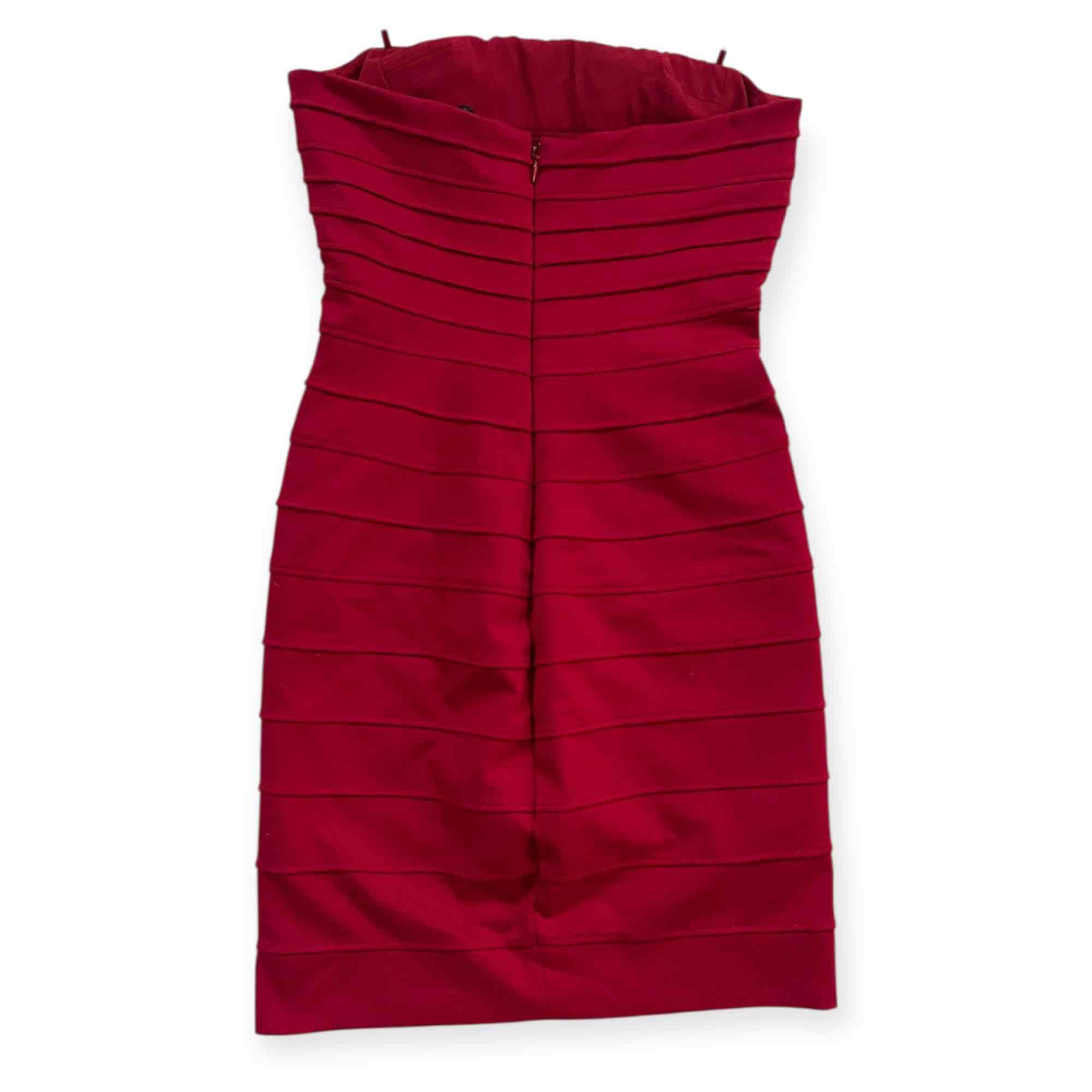 Vestido BCBG, foto 2 de 3