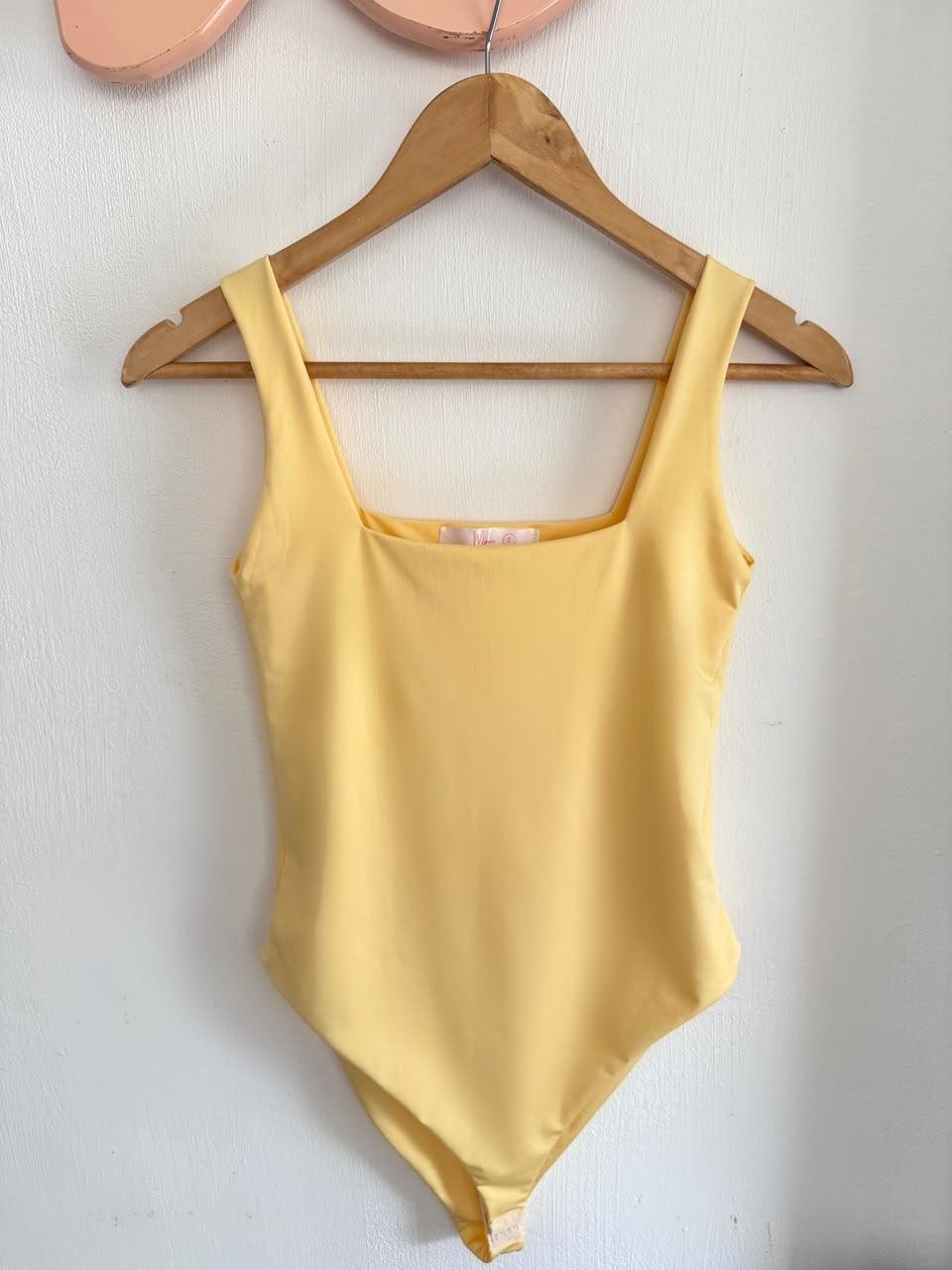 Body de baño amarillo, foto 1 de 1