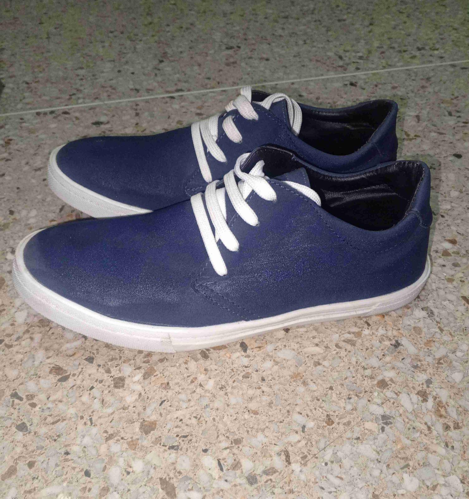 Zapatos deportivos azul marino para hombre, foto 3 de 3