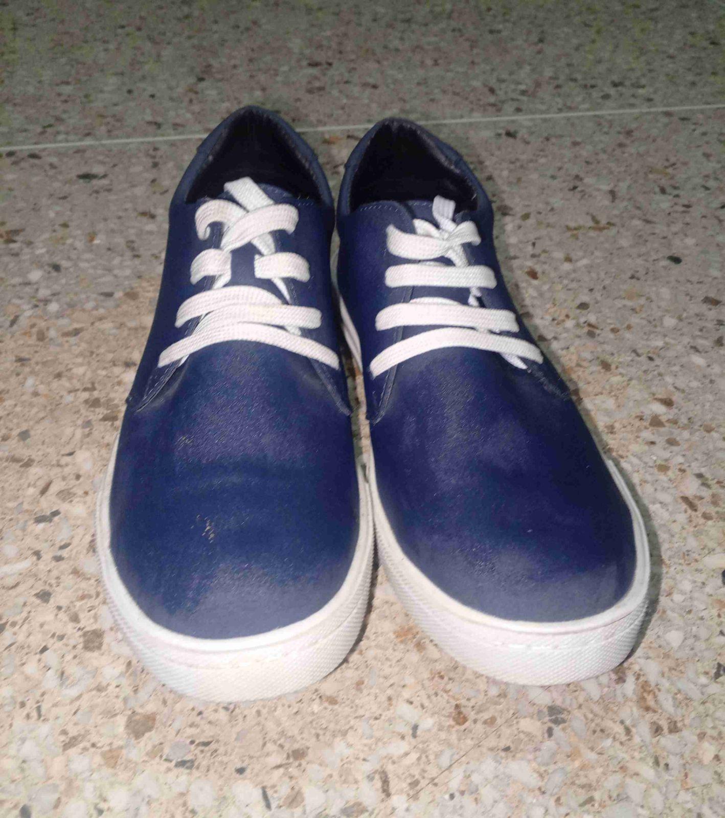 Zapatos deportivos azul marino para hombre, foto 2 de 3