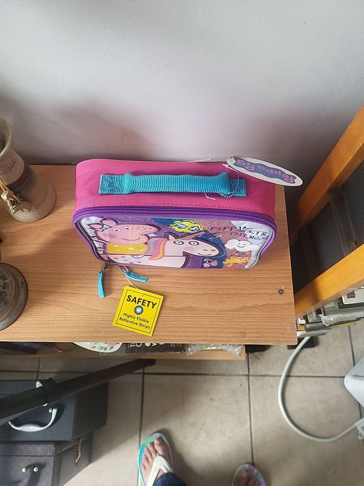 Lonchera térmica Peppa Pig rosada con etiquetas, foto 2 de 8