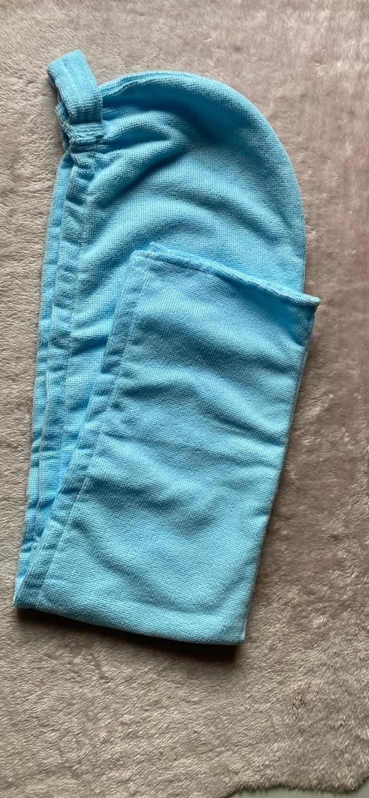Toalla turbante para el cabello azul, foto 2 de 2