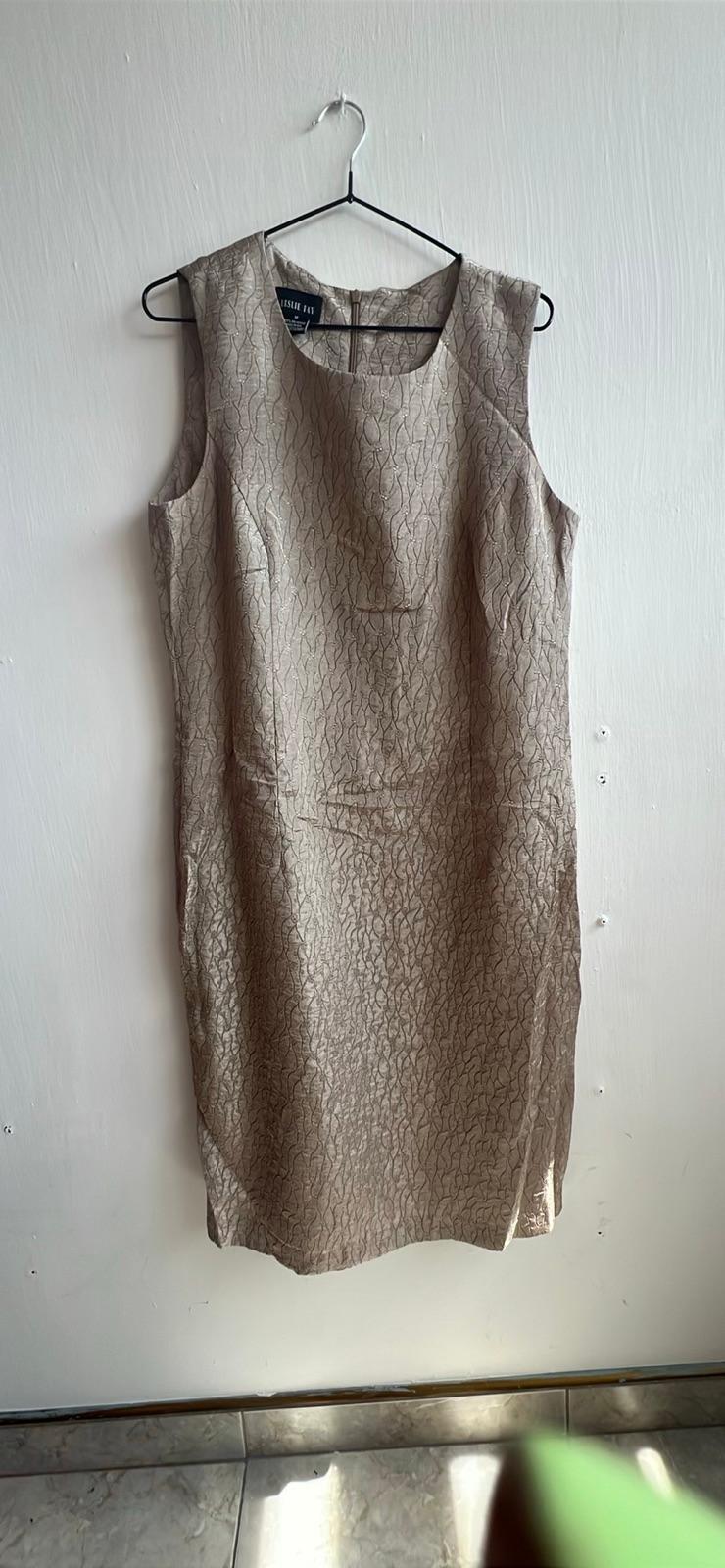 Conjunto de Vestido y Blazer Beige para Mujer, foto 2 de 2