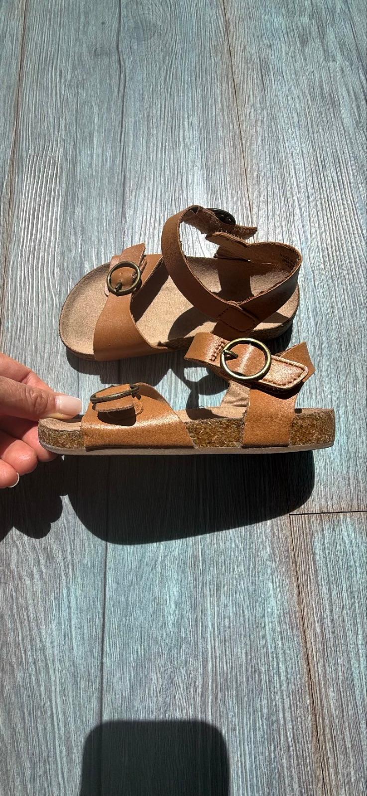 Sandalias de cuero marrón para niña, foto 4 de 4