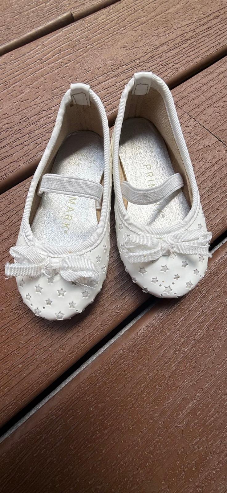 Zapatos blancos de niña estilo bailarina Primark, foto 7 de 7