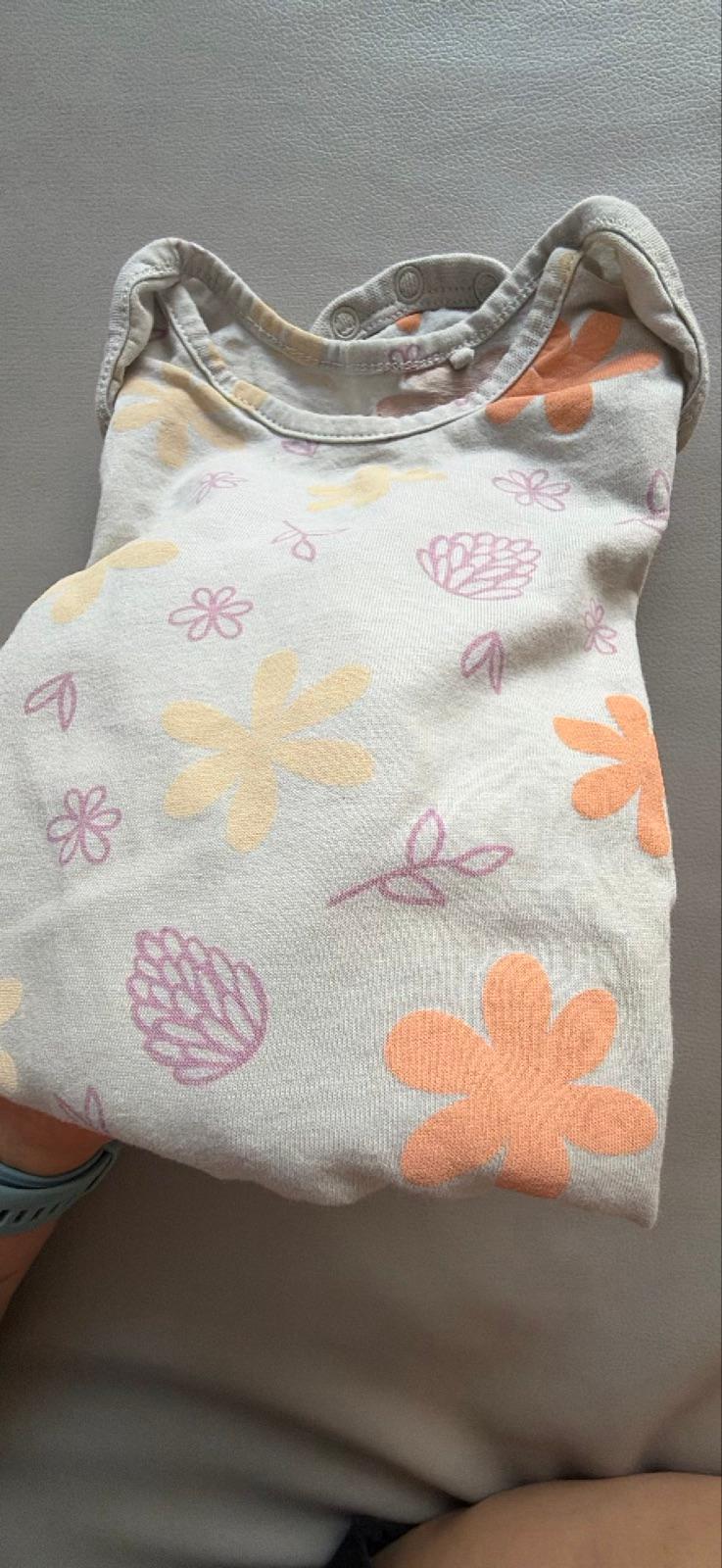 Body de manga larga para bebé con estampado floral, foto 2 de 4