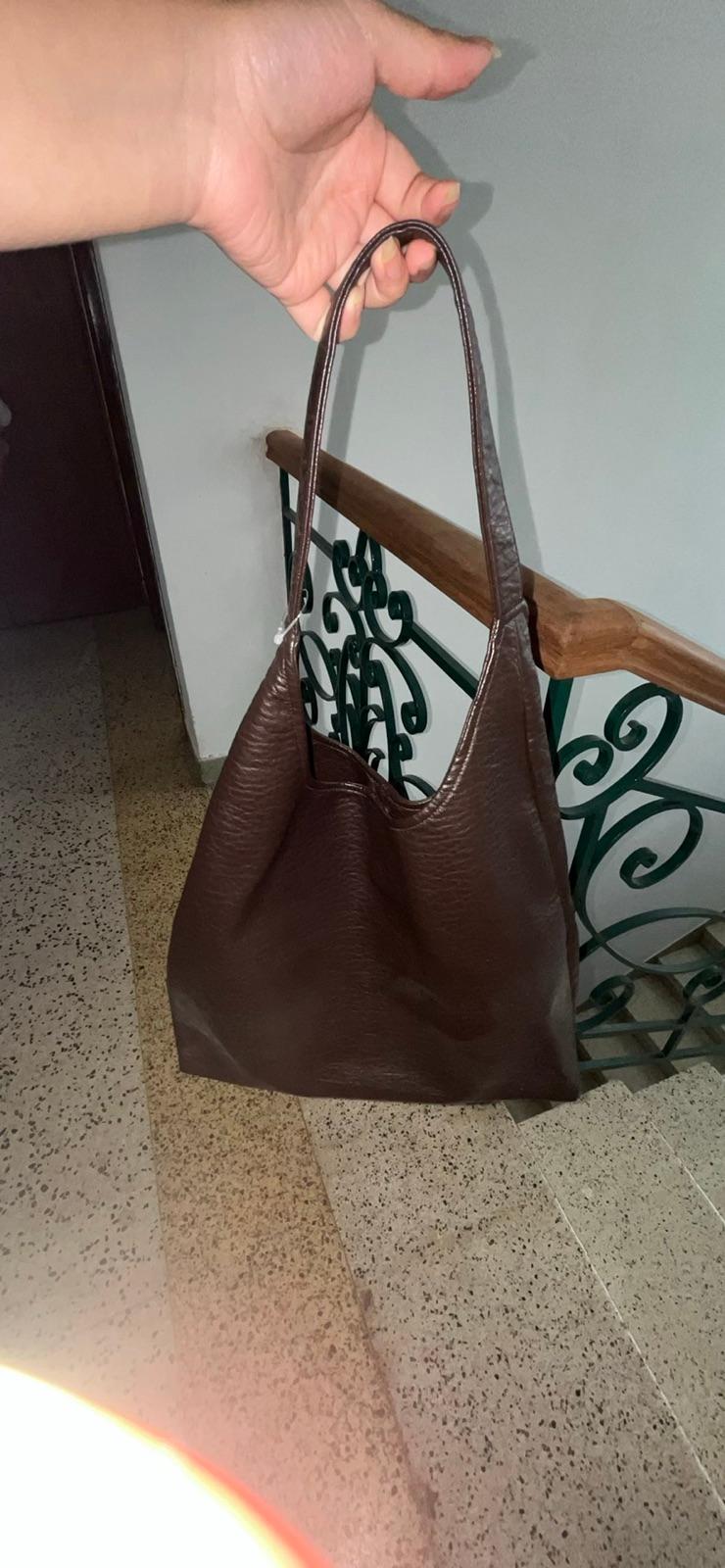 Cartera de hombro marrón, foto 2 de 2