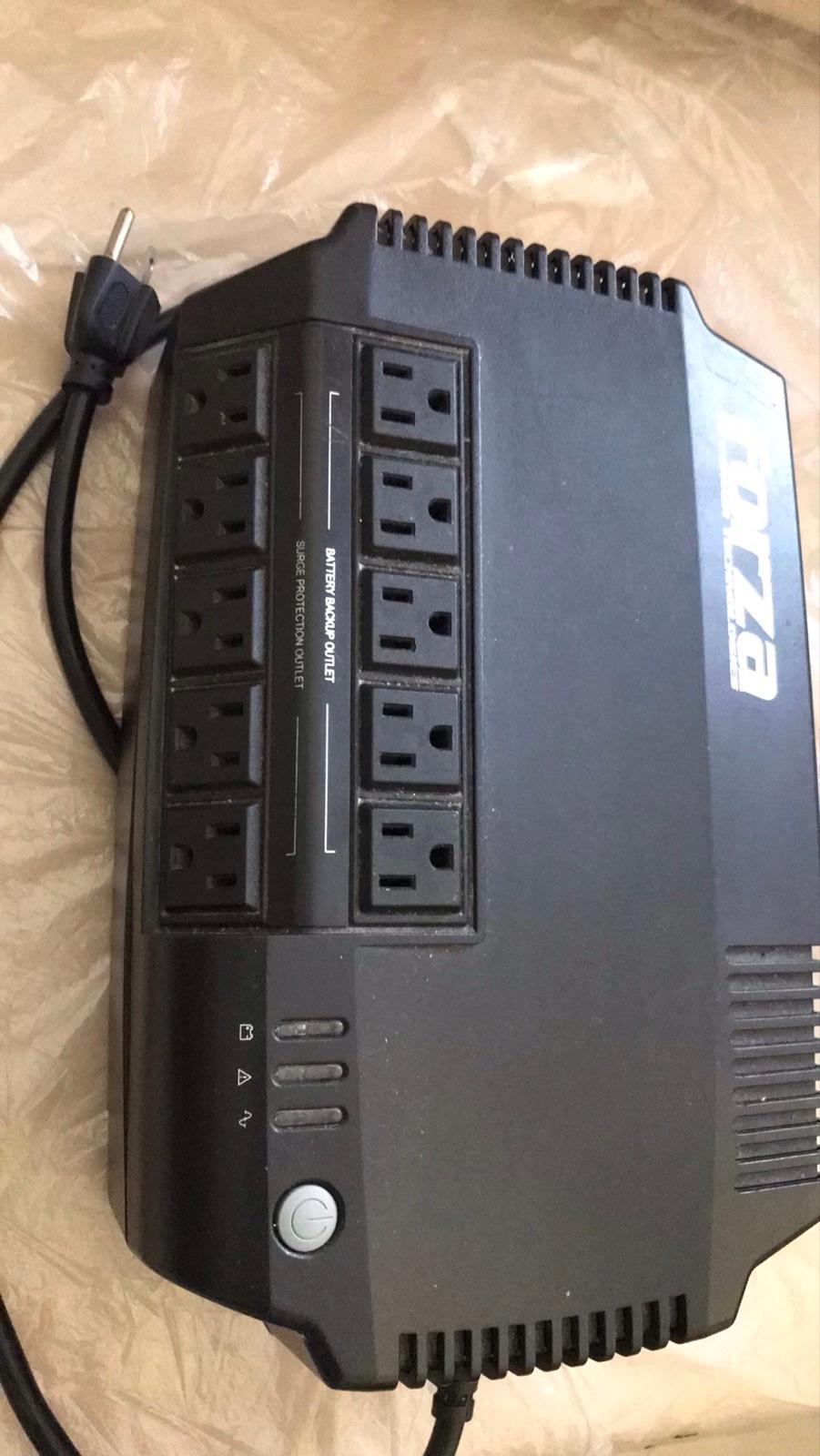 Regulador UPS Forza negro, foto 4 de 4
