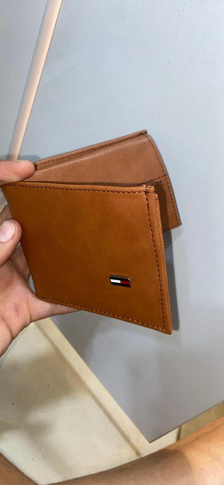 Billetera marrón de cuerina para hombre, foto 1 de 1