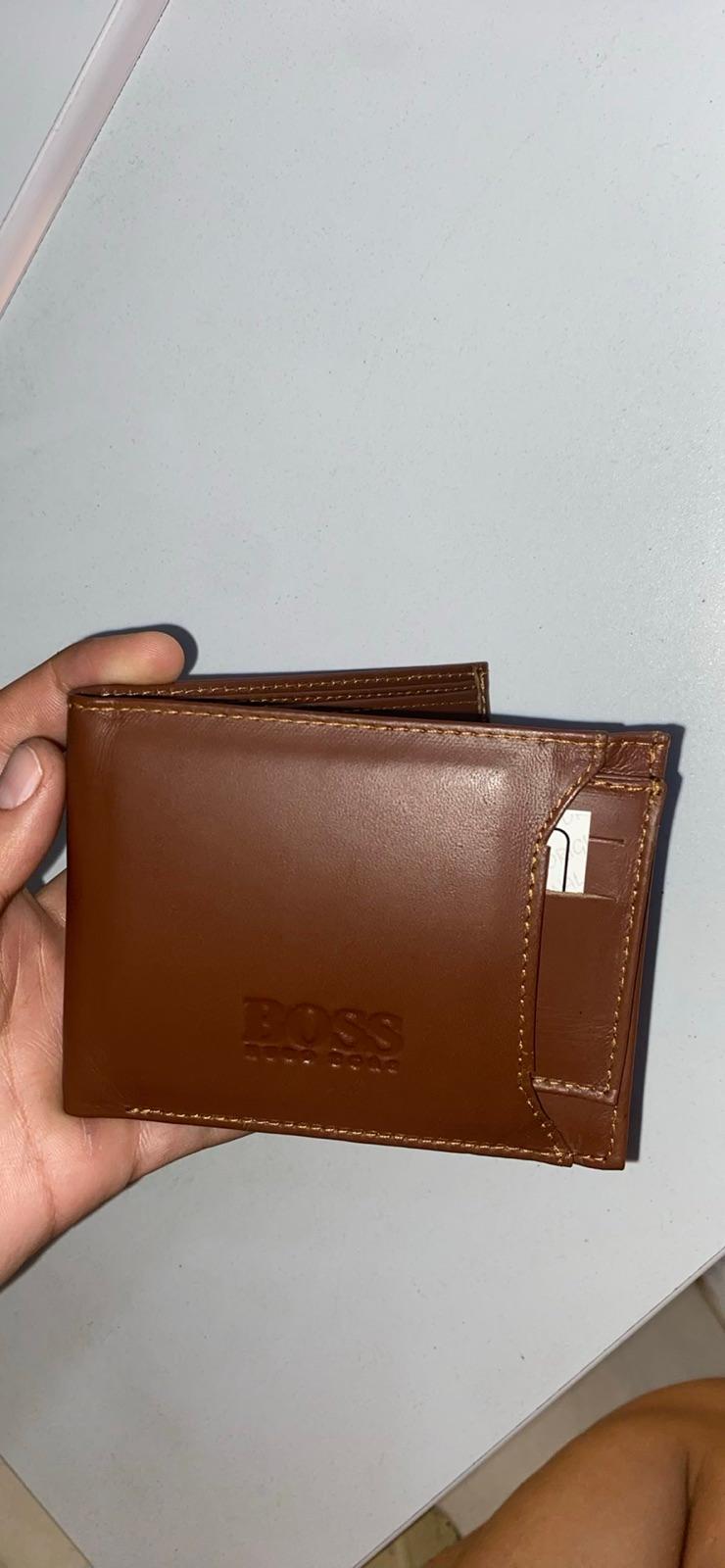 Billetera Boss Hugo Boss de cuero marrón, foto 1 de 1