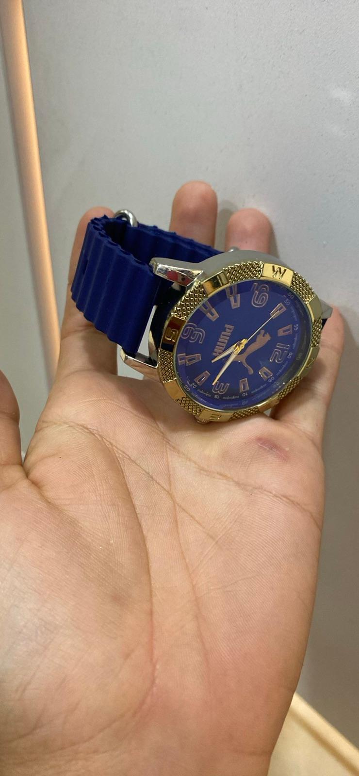 Reloj de pulsera Puma azul y dorado, foto 1 de 1