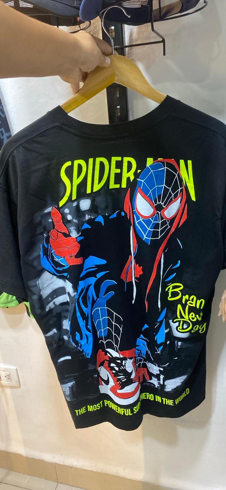 Camisa negra de Spider-Man para hombre, foto 1 de 1