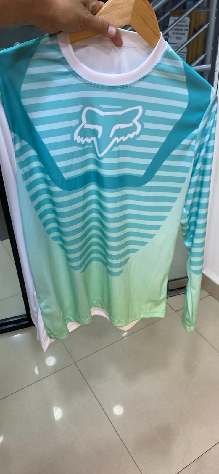 Camisa deportiva de manga larga Fox, foto 1 de 1