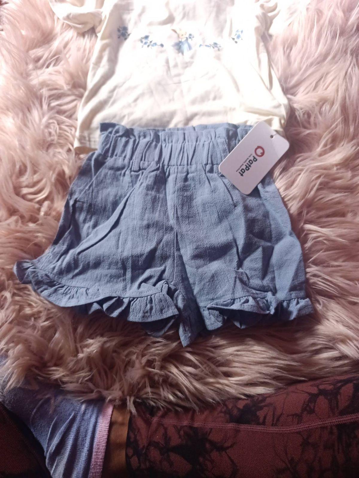 Conjunto de ropa para niña, foto 2 de 4