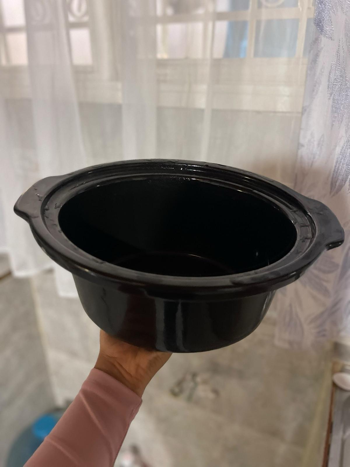 Recipiente de cerámica negro para olla de cocción lenta, foto 1 de 1