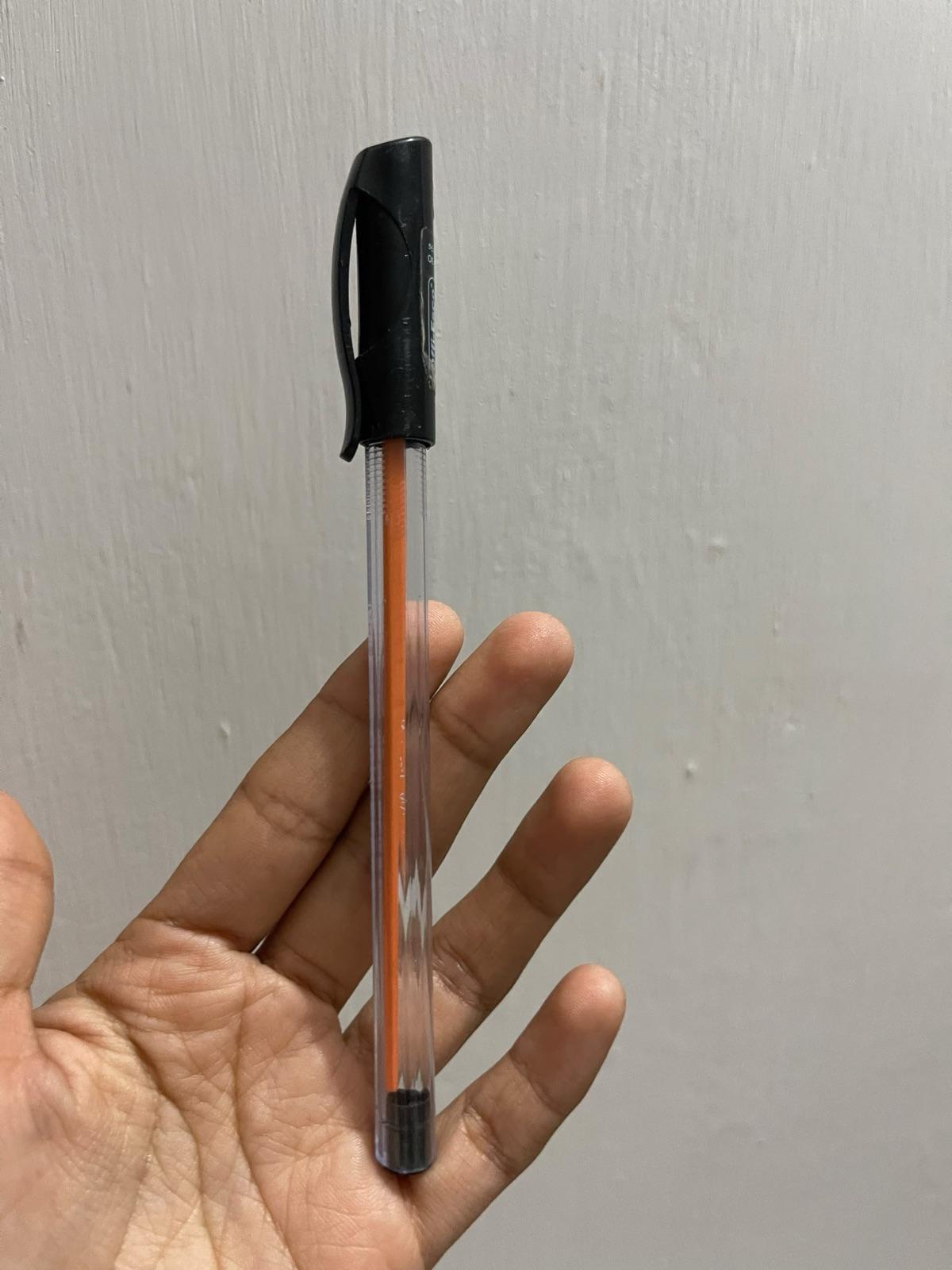 Bolígrafo de tinta naranja, foto 1 de 1