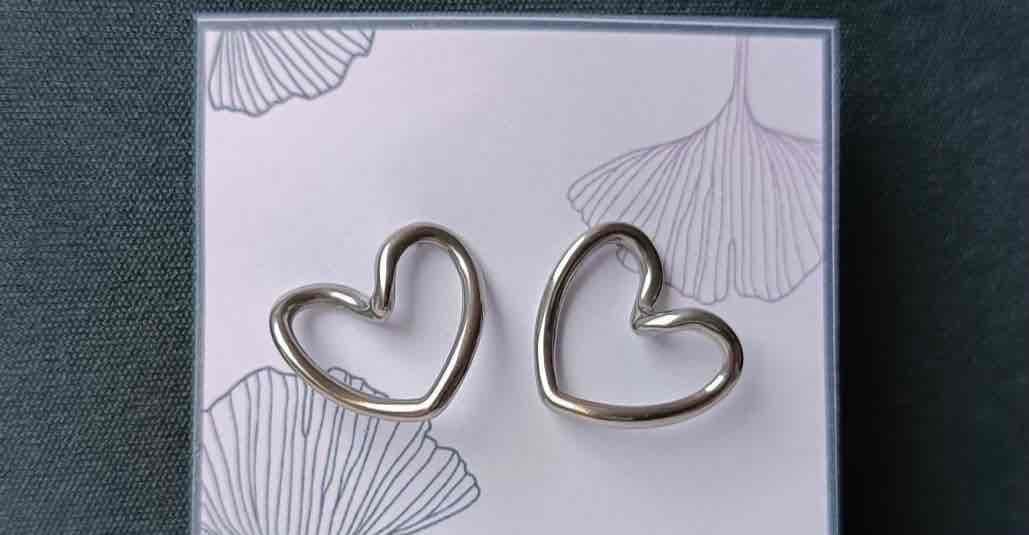 Zarcillos en forma de corazón, foto 1 de 1