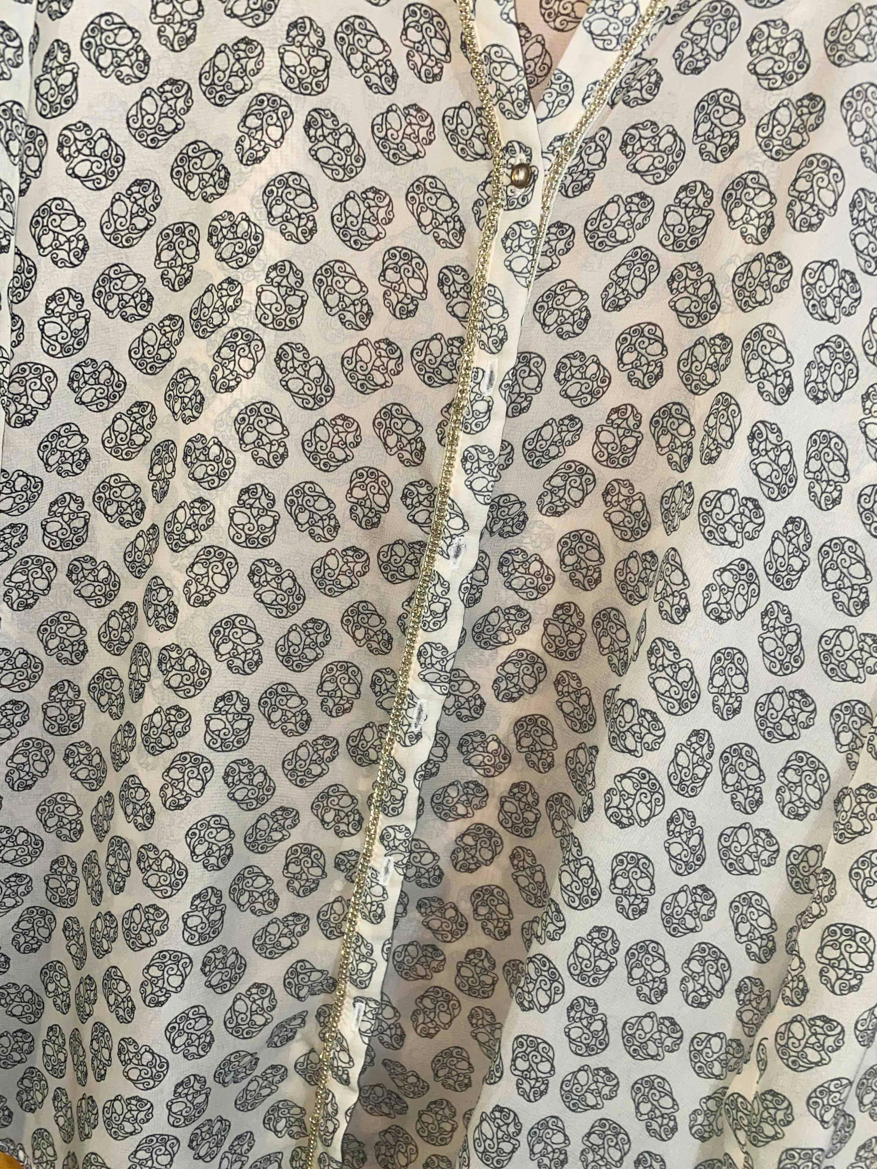 Camisa Calavera, foto 2 de 4