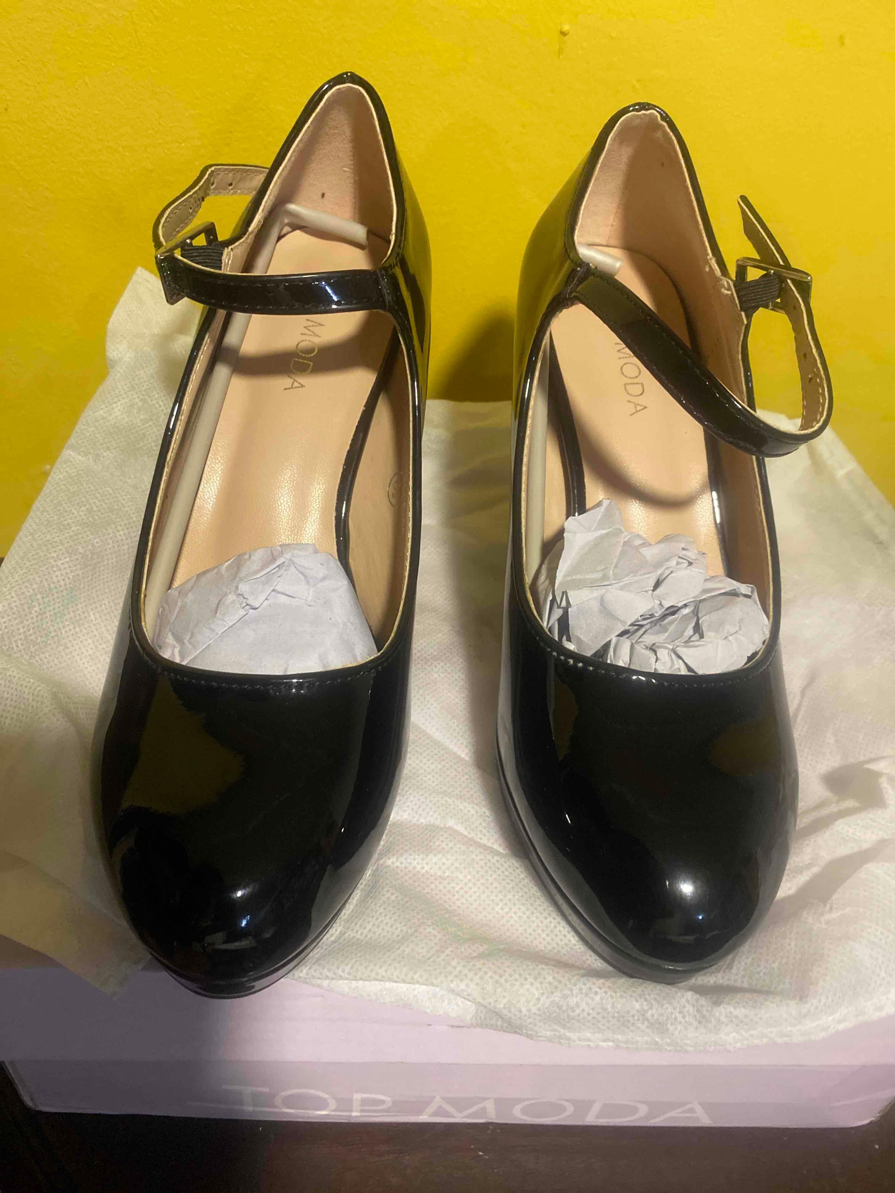 Zapatos negros, foto 2 de 5