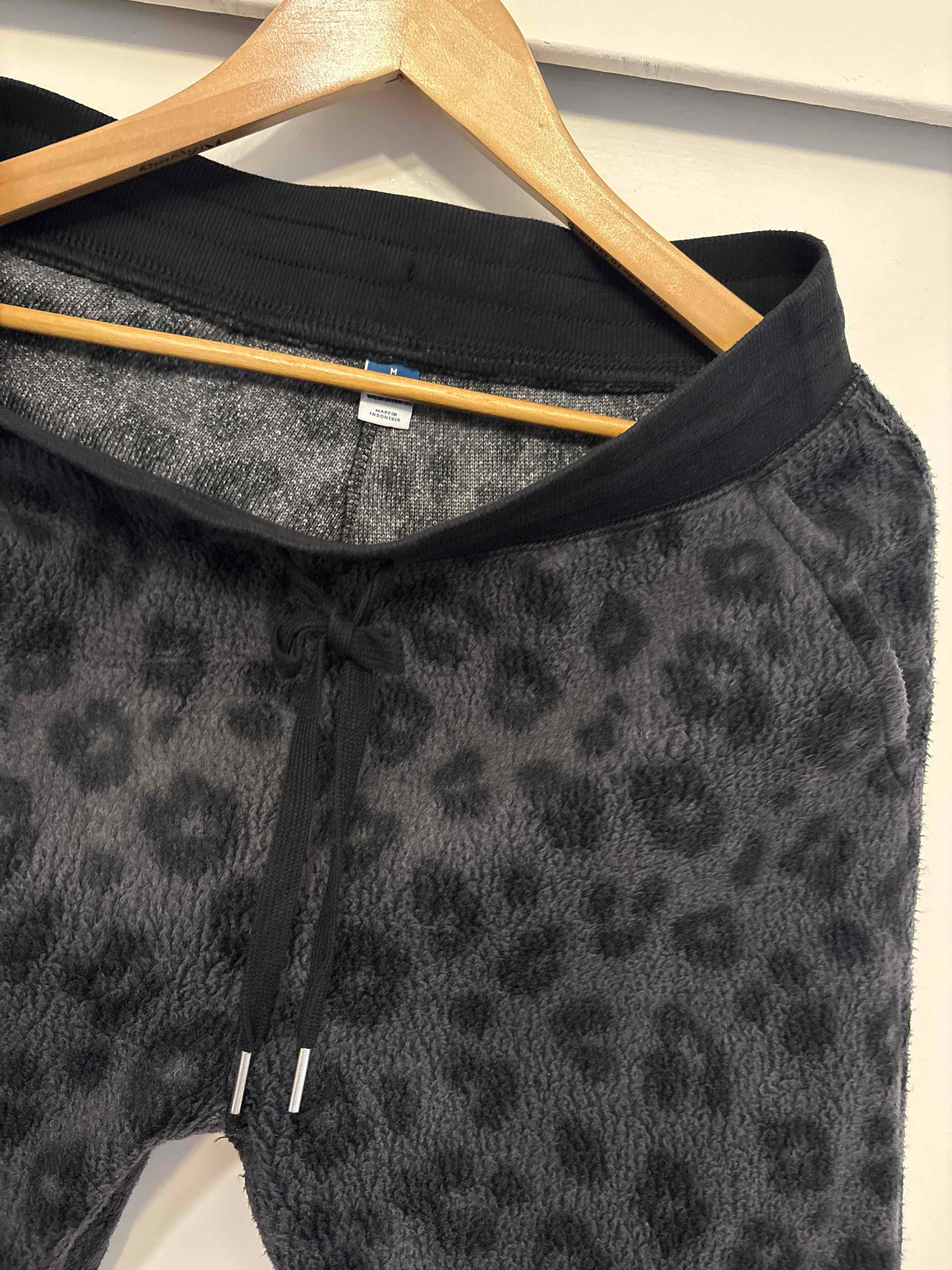 Pantalón deportivo tela polar, foto 2 de 3