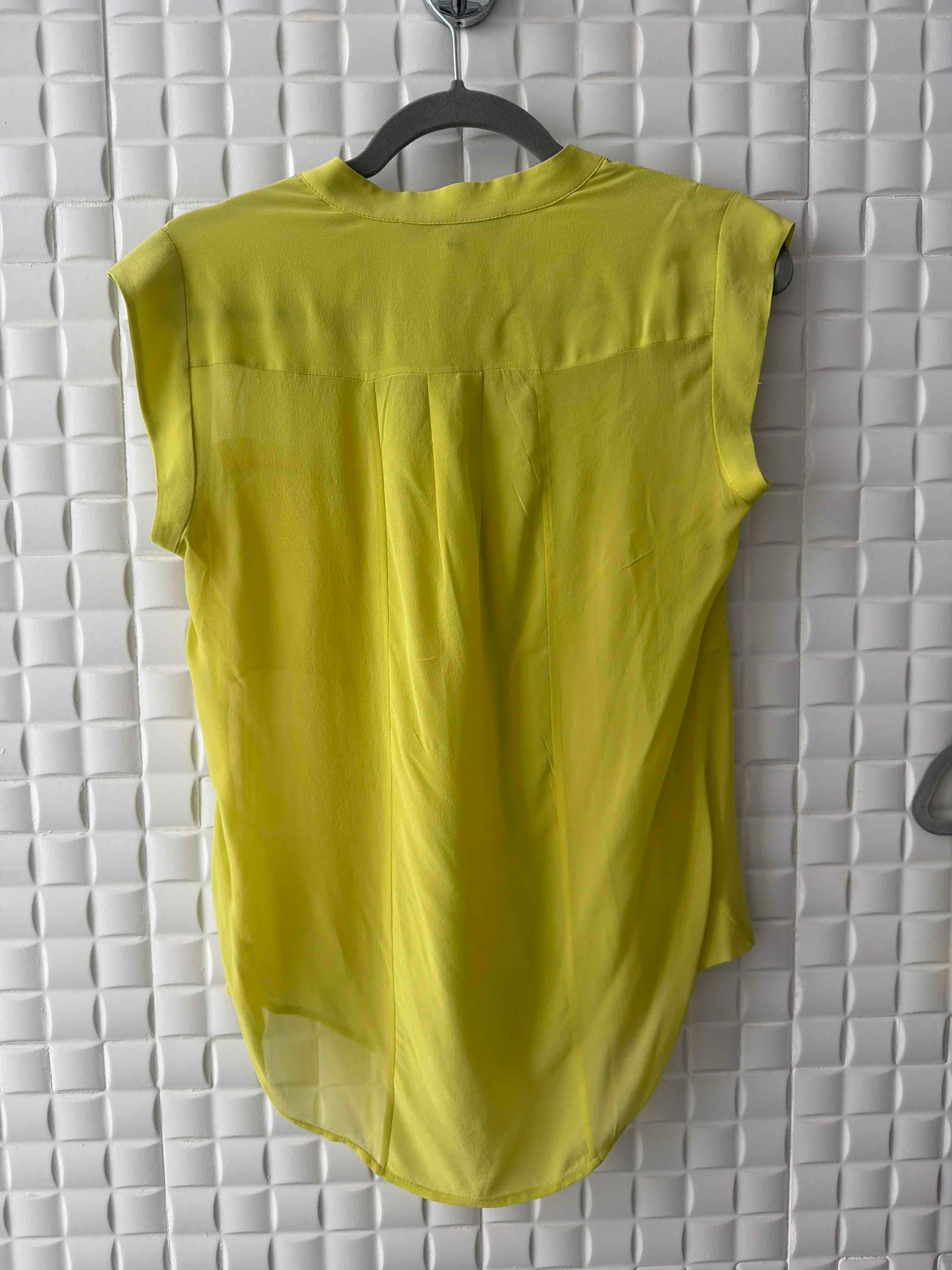 Espectacular camisa BCBG, foto 3 de 3