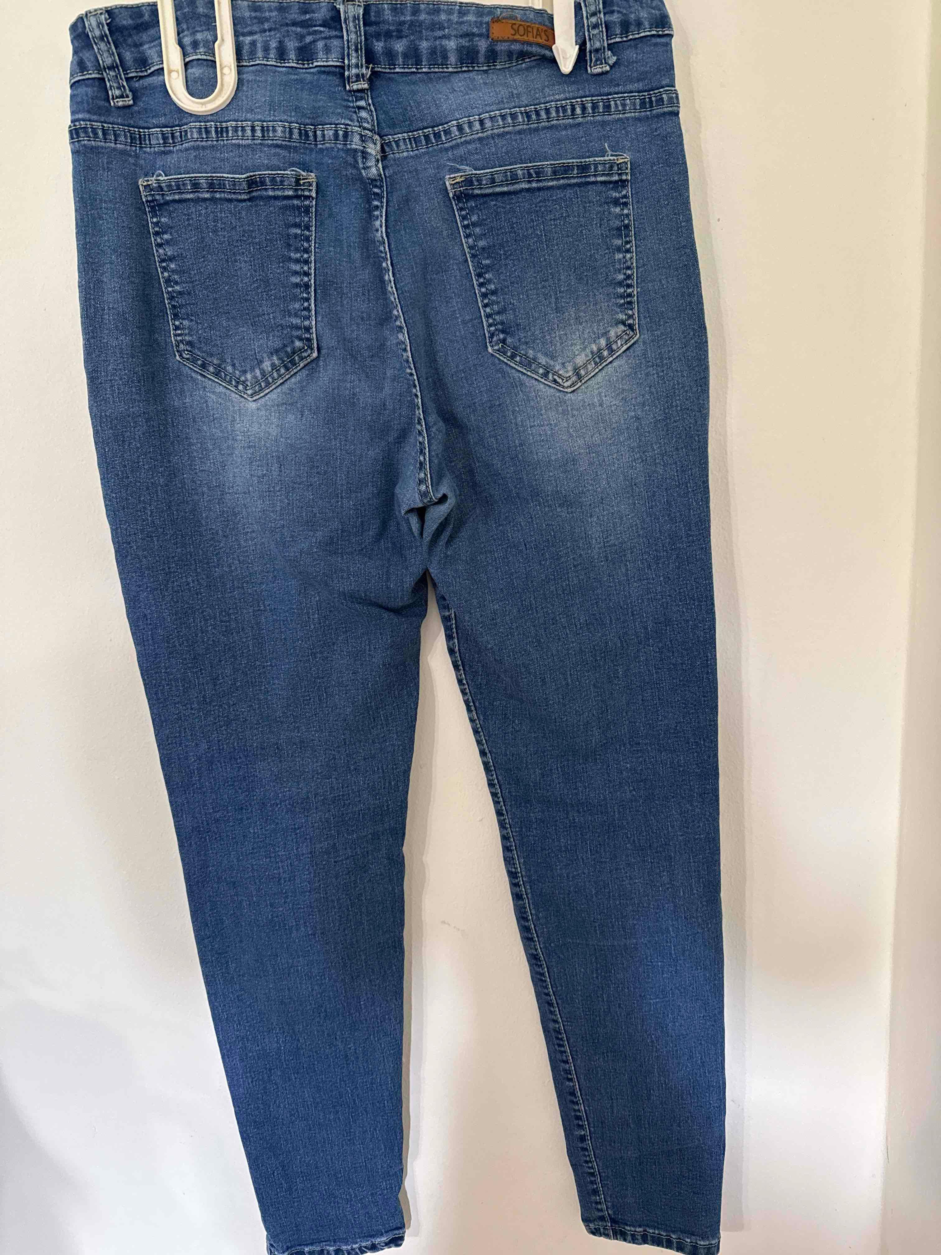 Jeans marca Sofía con rotos, foto 3 de 3