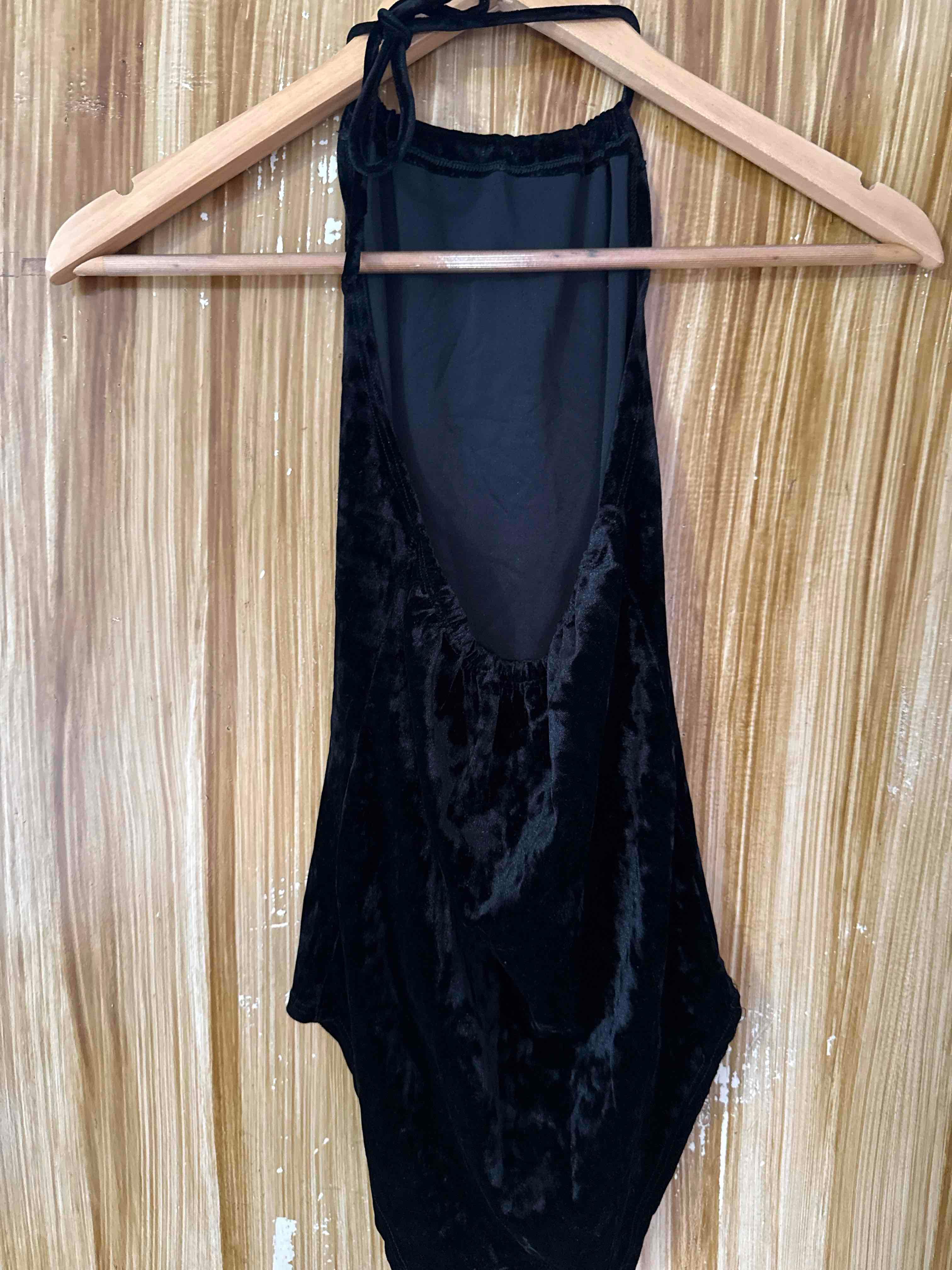 Body halter negro gamuza, foto 3 de 3