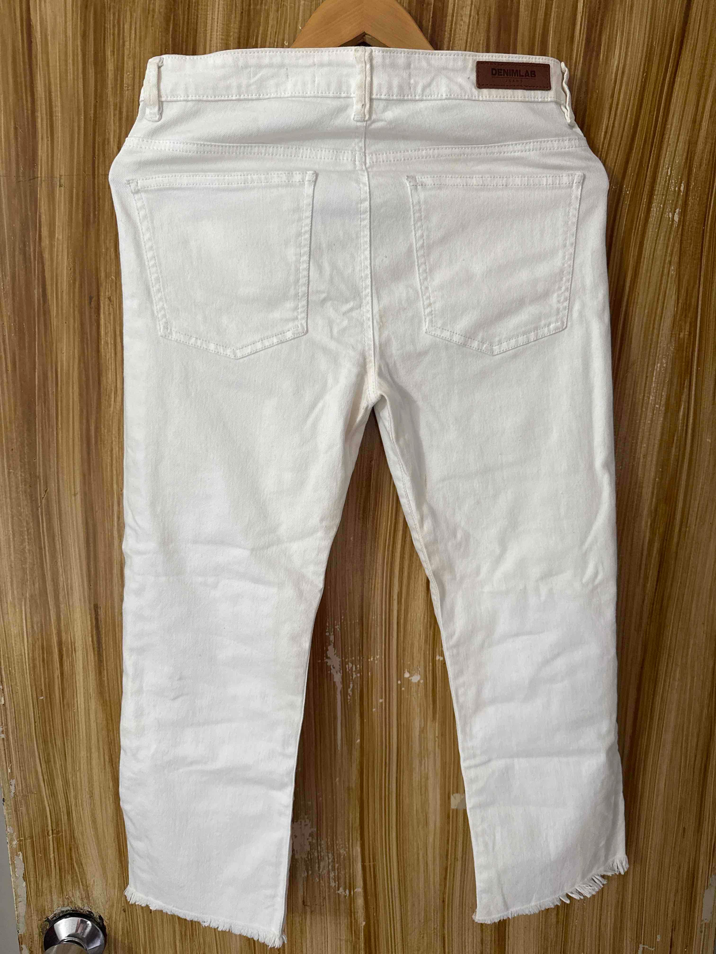 Jean Capri blanco, foto 2 de 2