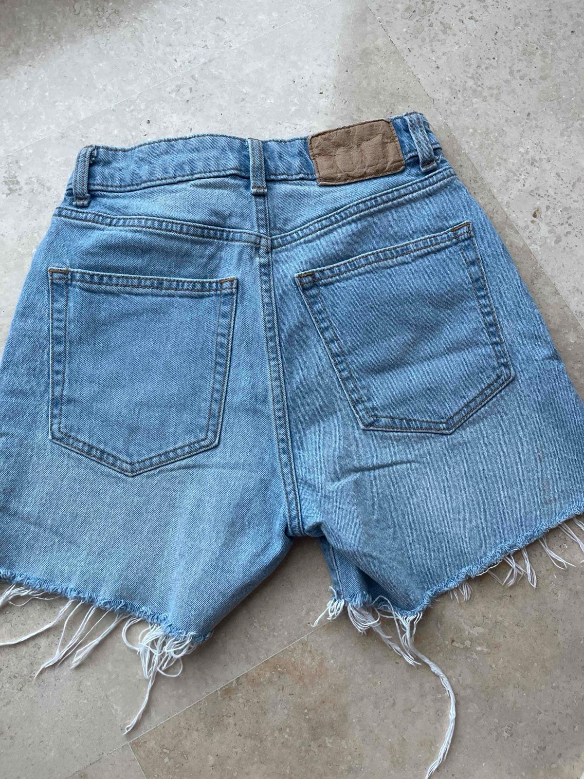 Short de mezclilla azul para mujer H&M, foto 2 de 3